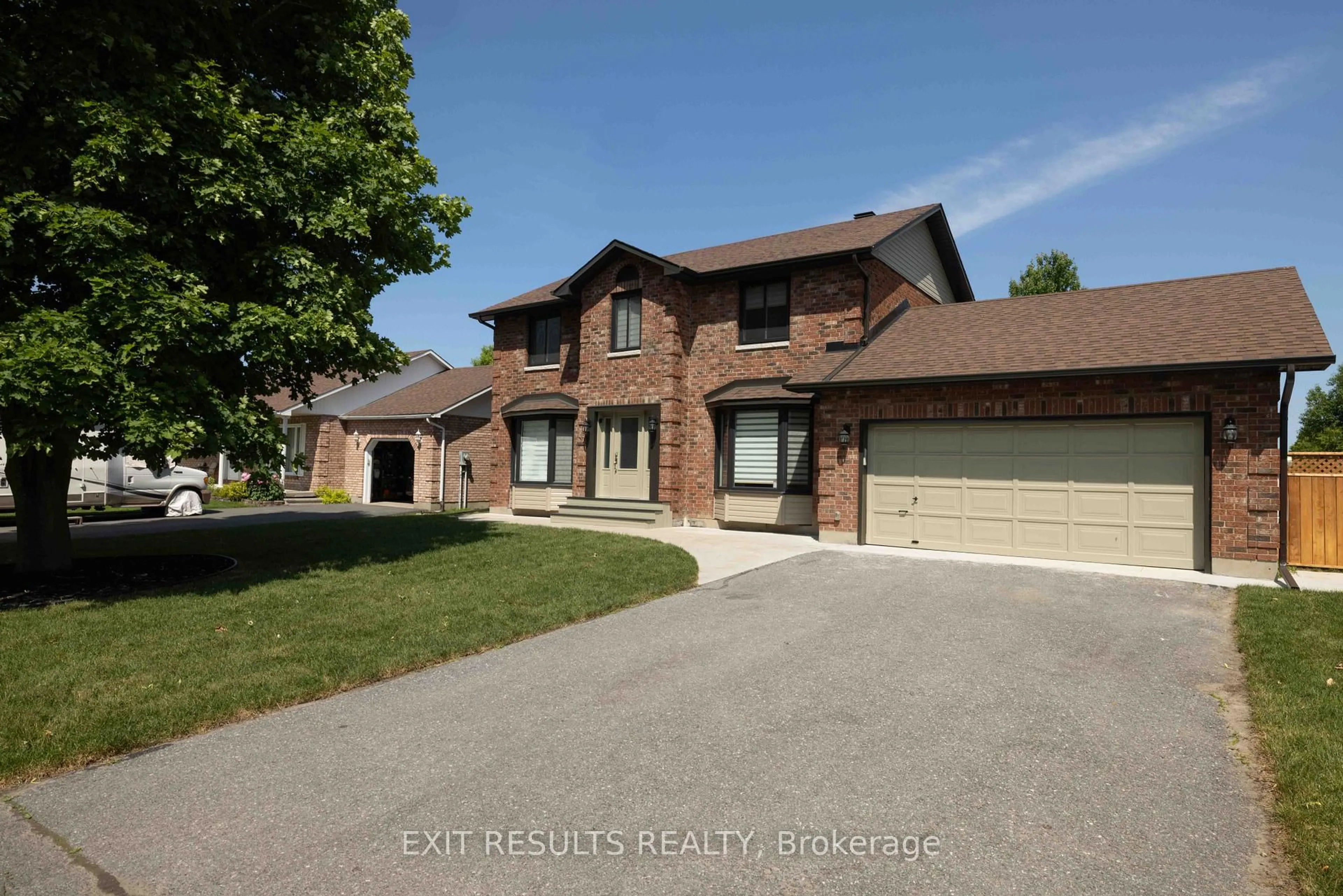 Home with brick exterior material, street for 47 LAPOINTE Blvd, Russell Ontario K0A 1W1