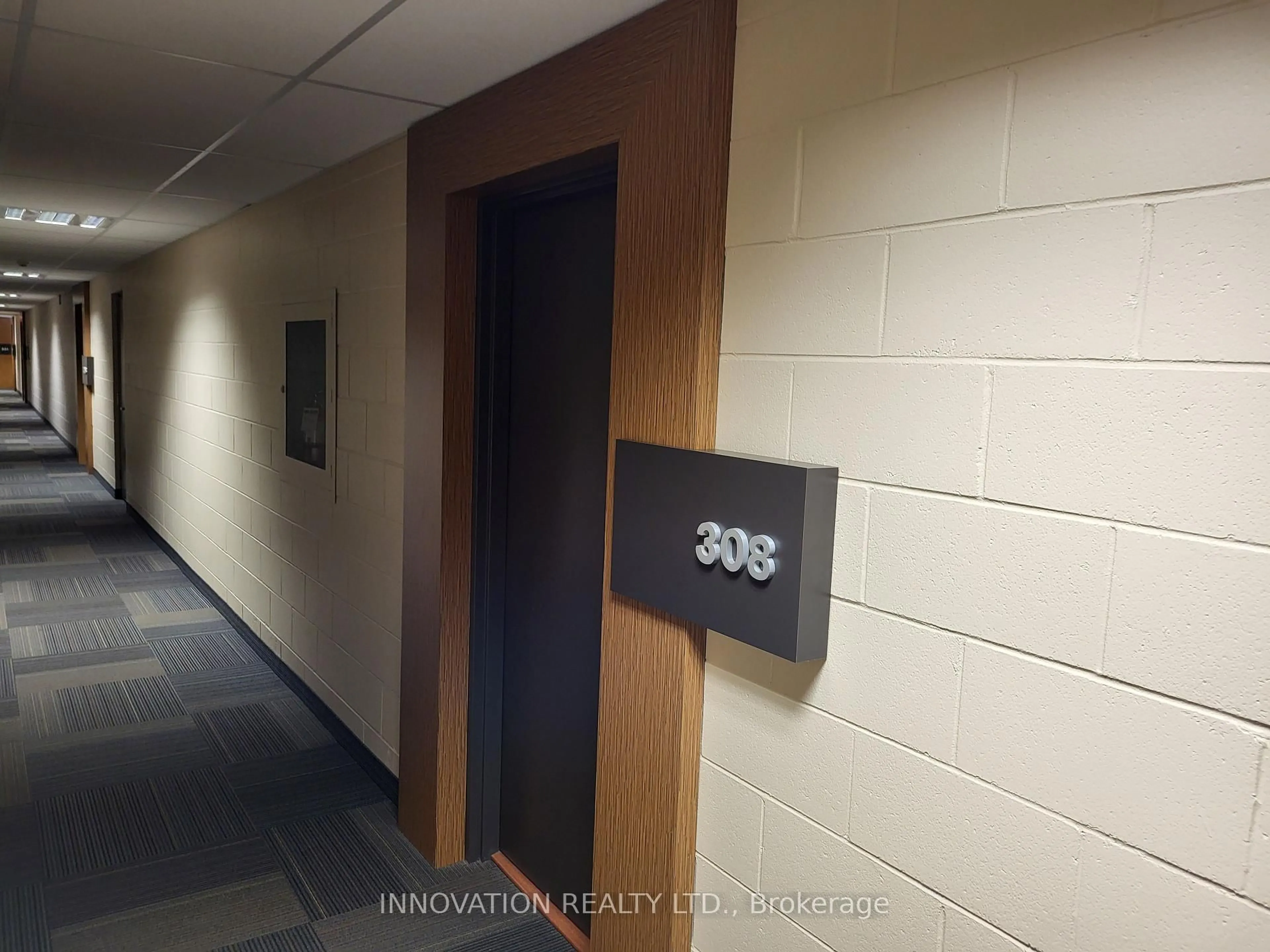 Indoor foyer for 25 Tamarack St #308, Deep River Ontario K0J 1P0