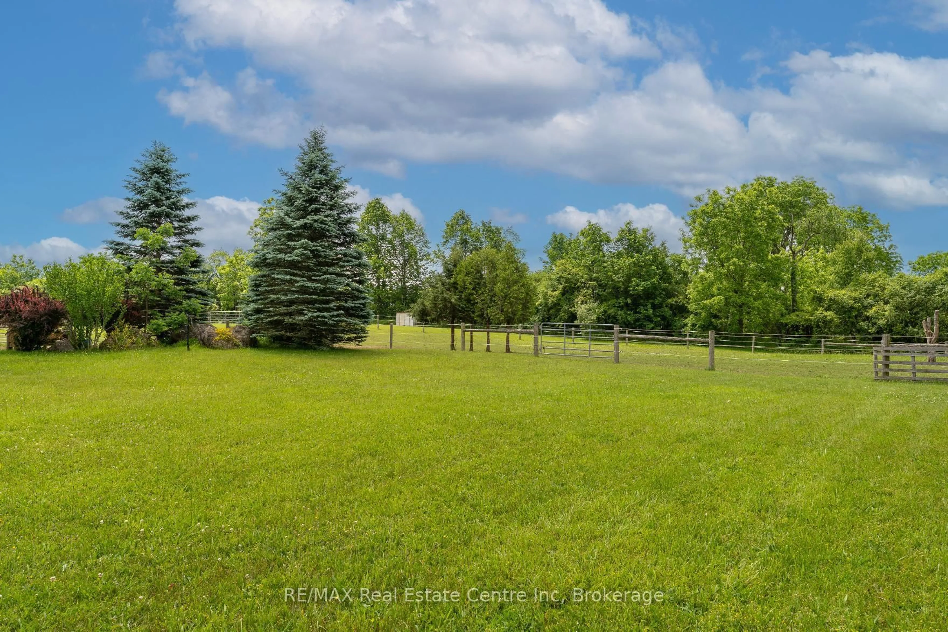 A pic from outside/outdoor area/front of a property/back of a property/a pic from drone, forest/trees view for 3988 Hwy 6 Highway, Puslinch Ontario N0B 2J0