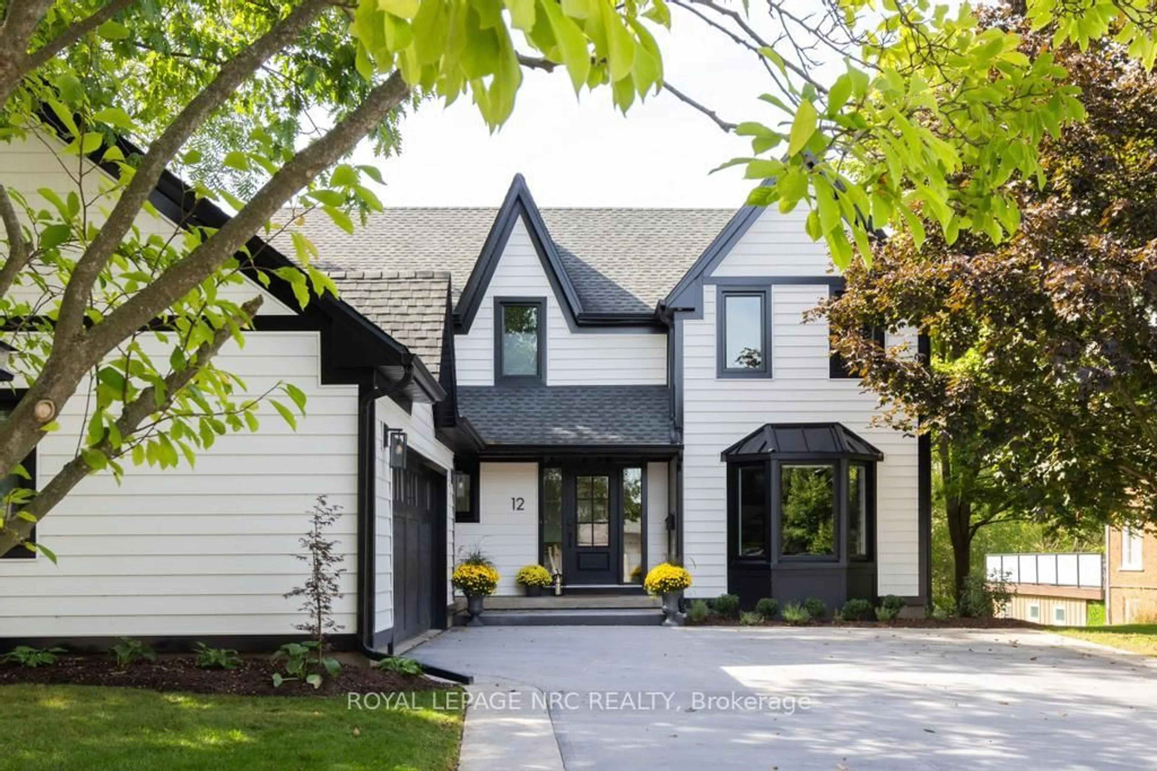 Unknown for 12 Scottdale Crt, Pelham Ontario L0S 1E3