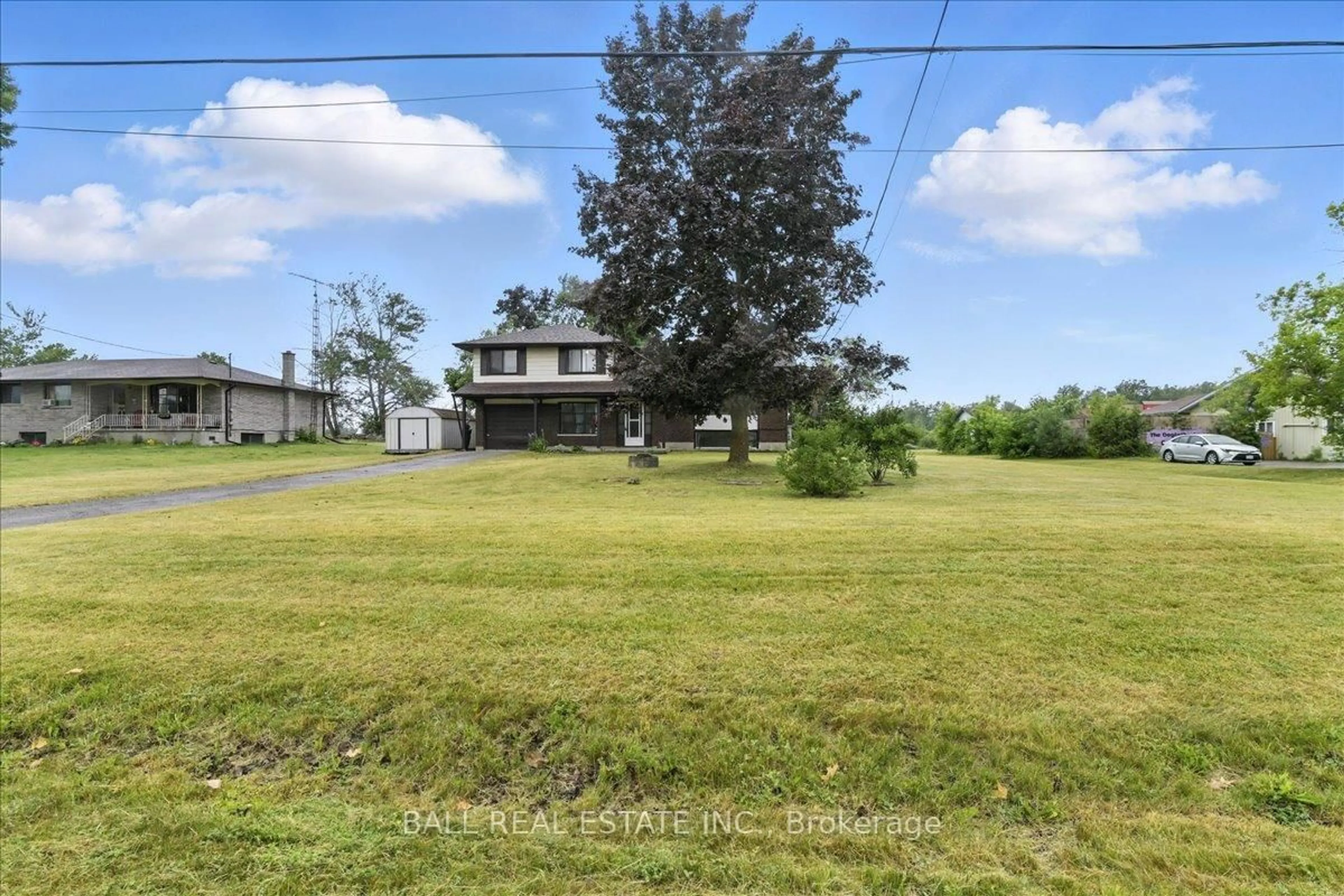 A pic from outside/outdoor area/front of a property/back of a property/a pic from drone, water/lake/river/ocean view for 462 Robinson Rd, Selwyn Ontario K0L 1T0