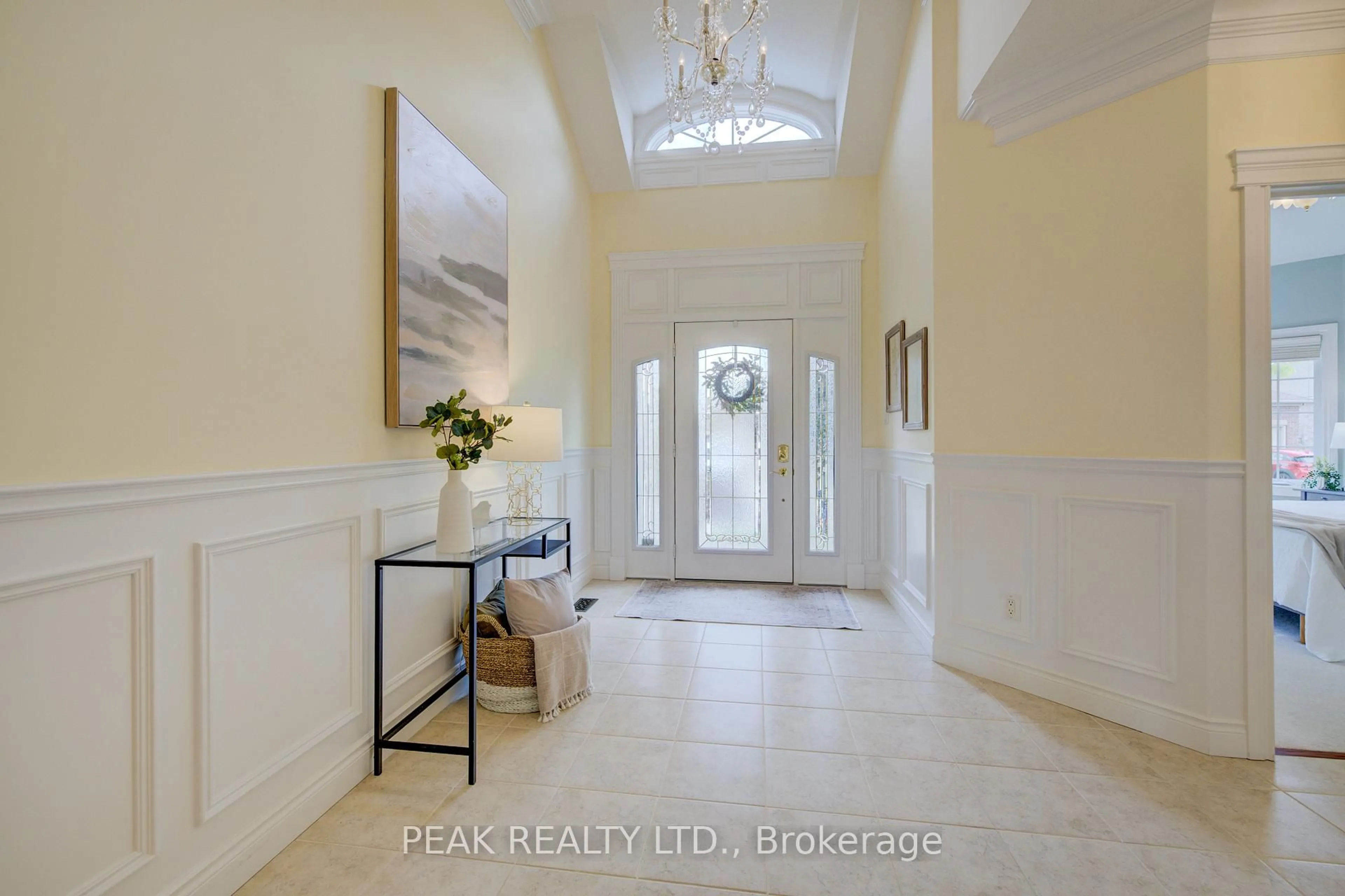 Indoor entryway for 26 Orchard Way, Wilmot Ontario N3A 4P7
