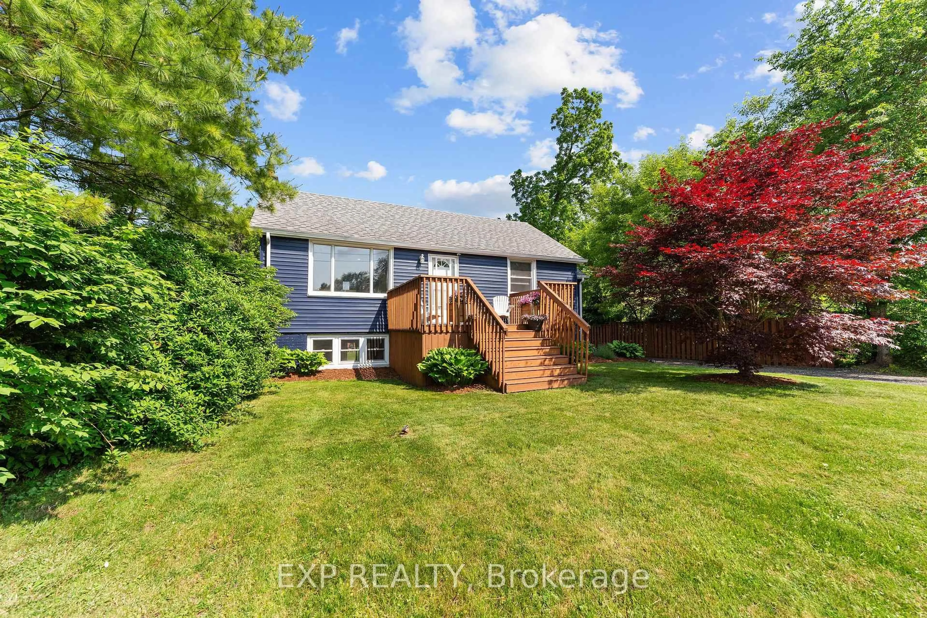 A pic from outside/outdoor area/front of a property/back of a property/a pic from drone, water/lake/river/ocean view for 33202 Back St, Dutton/Dunwich Ontario N0L 1P0