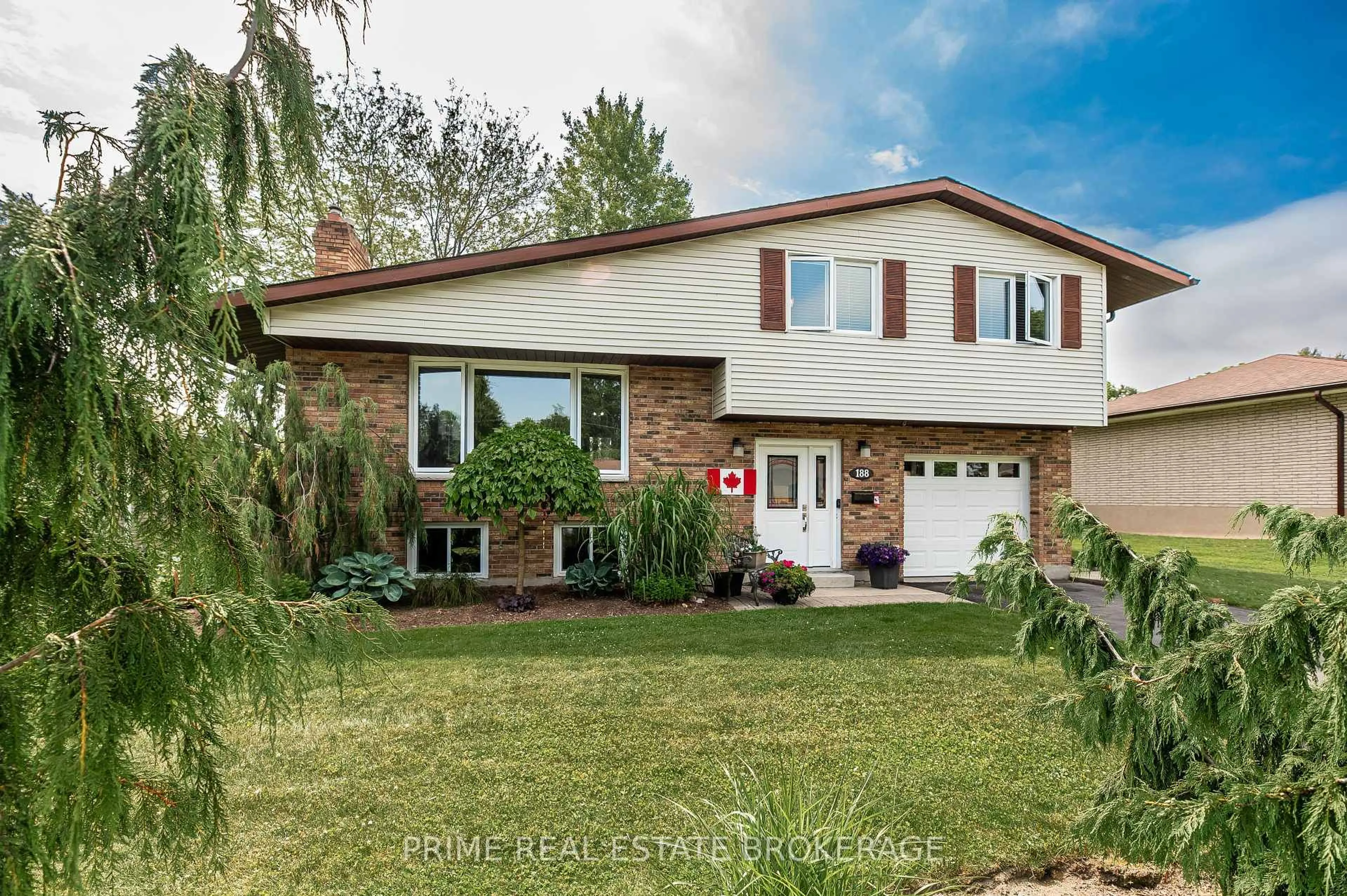 Home with vinyl exterior material, street for 188 Elm St, West Elgin Ontario N0L 2P0