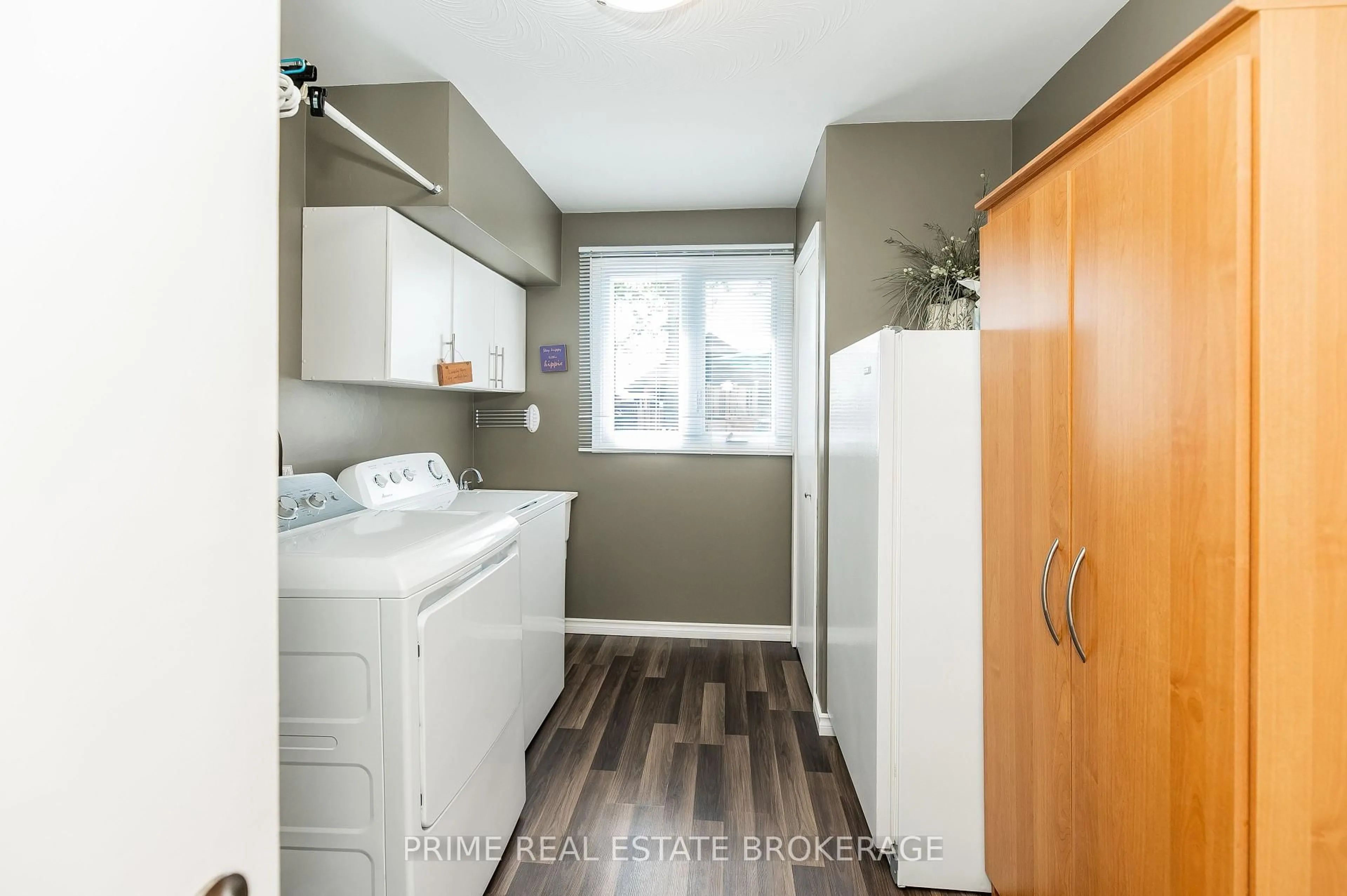Laundry room for 188 Elm St, West Elgin Ontario N0L 2P0
