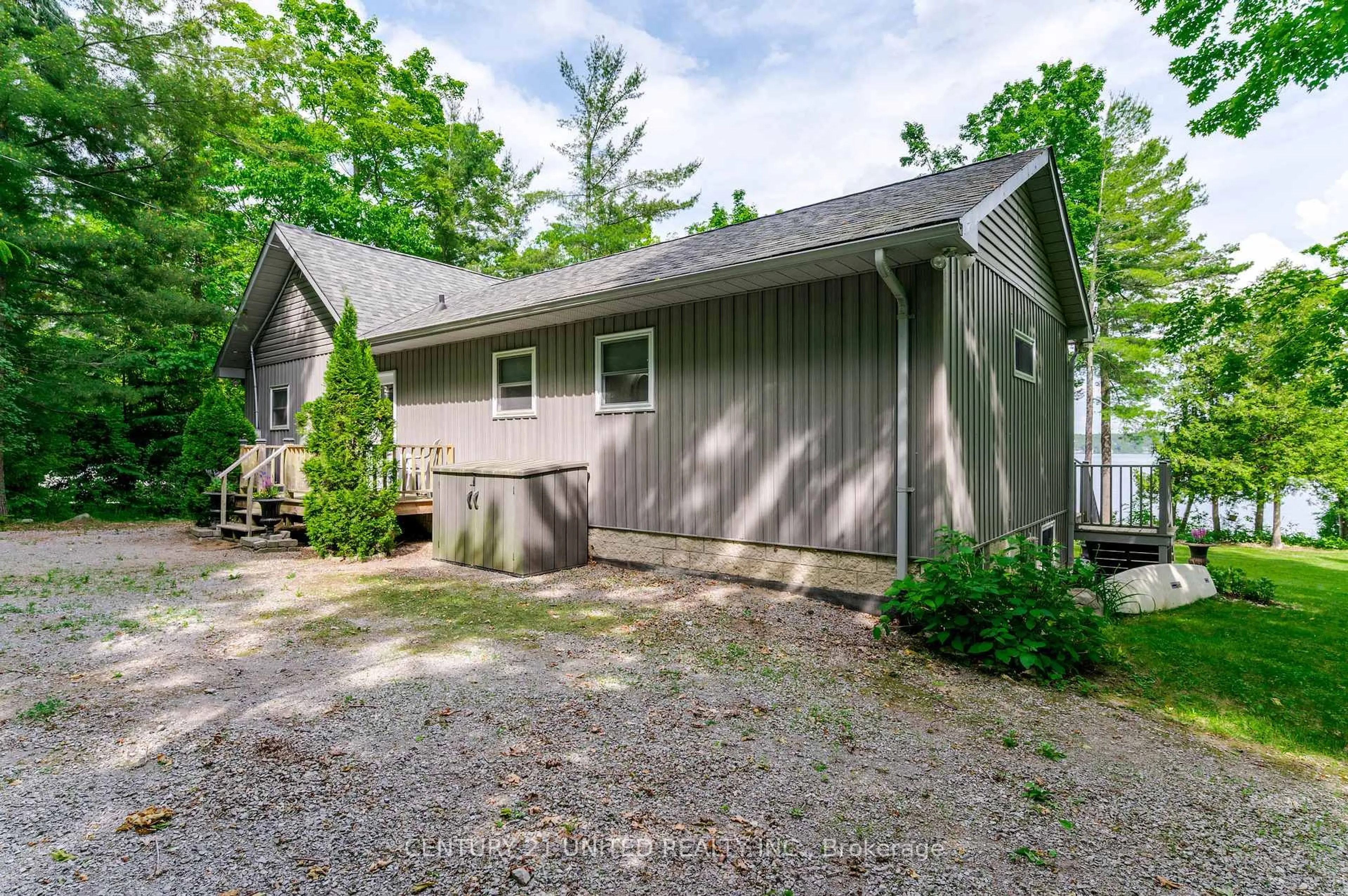 Home with vinyl exterior material, unknown for 3069 Clear Lake Rd, Selwyn Ontario K0L 2H0