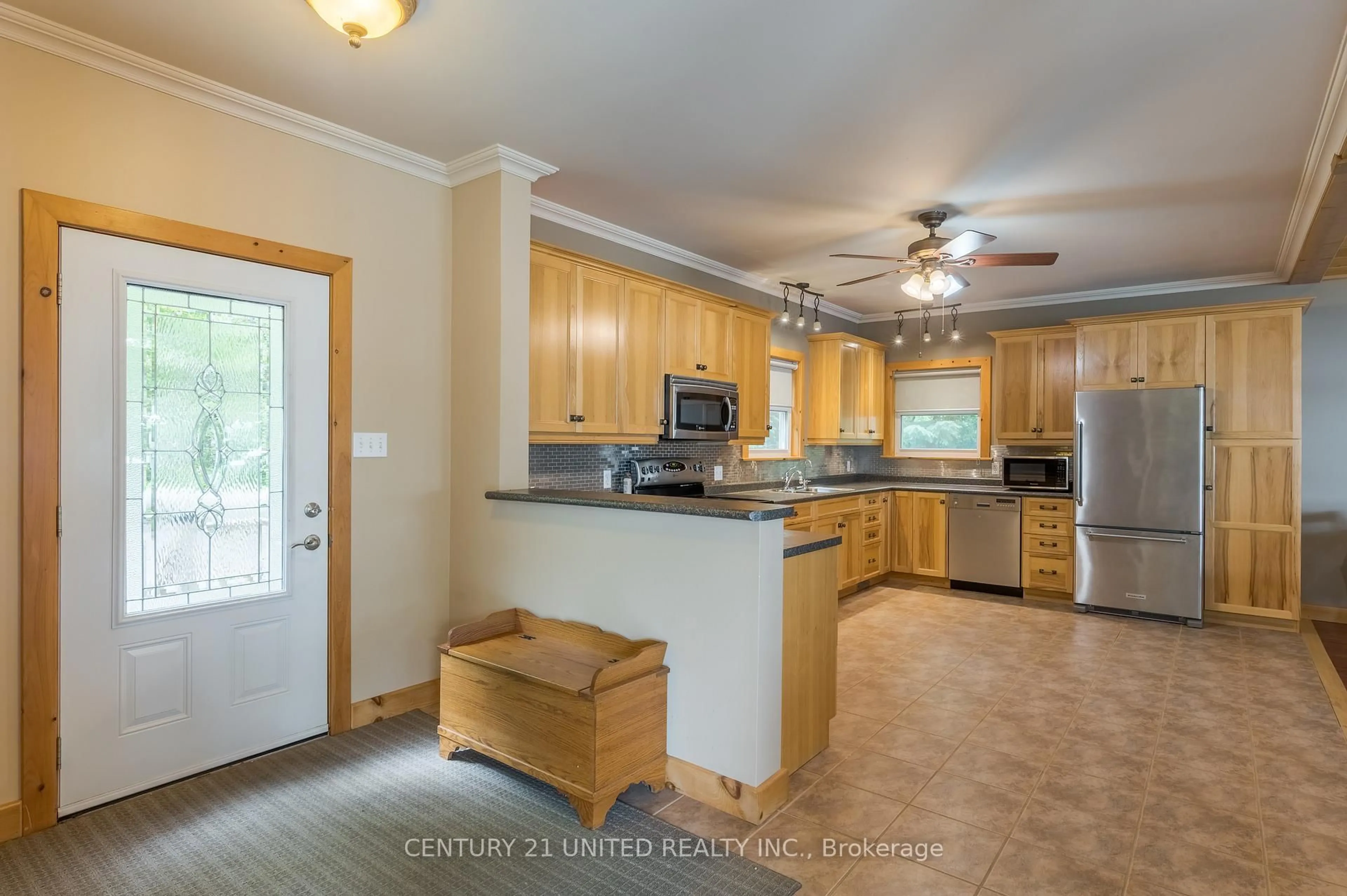Open concept kitchen, unknown for 3069 Clear Lake Rd, Selwyn Ontario K0L 2H0