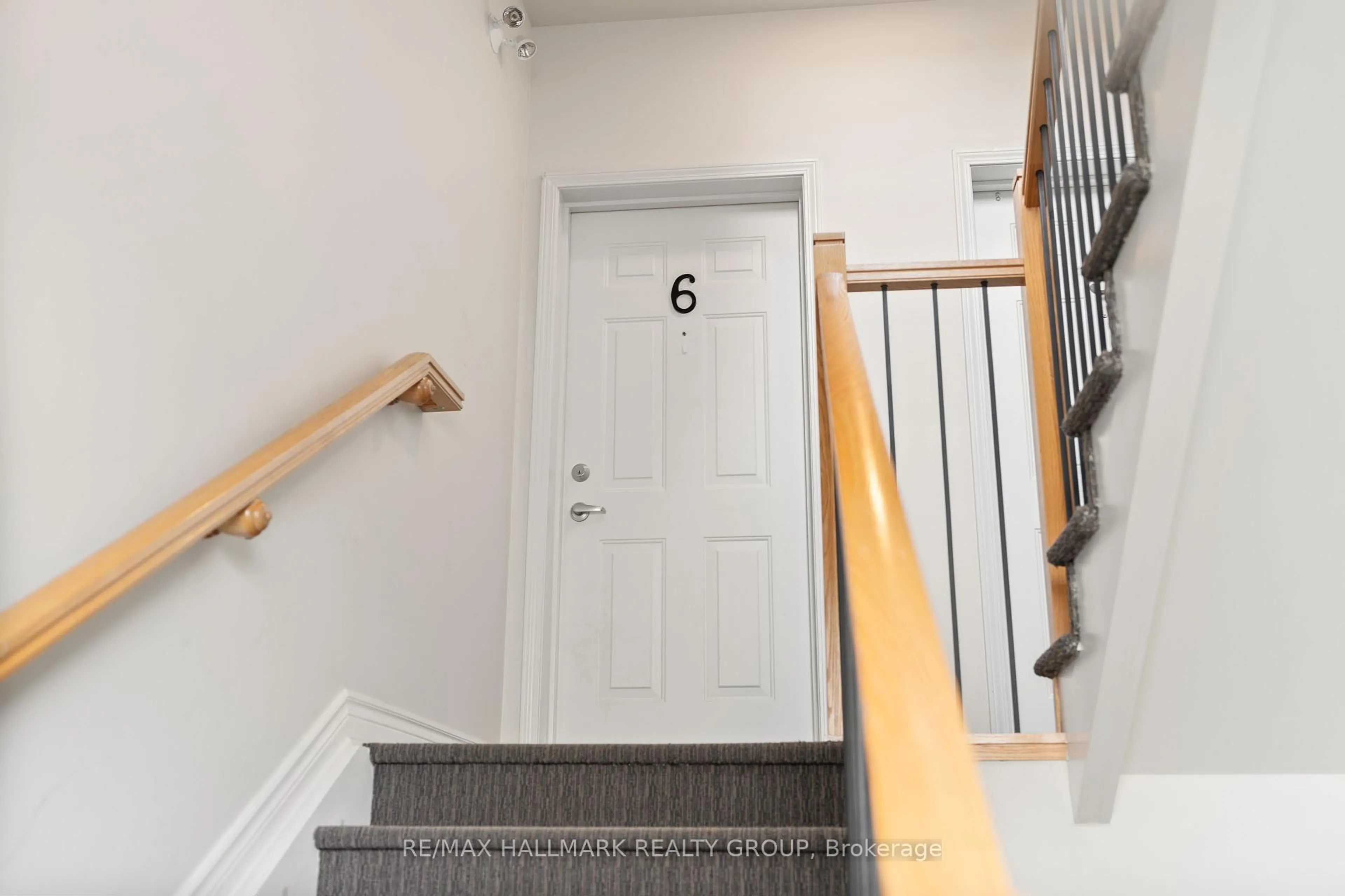 Stairs for 192 Springbeauty Ave #6, Ottawa Ontario K2J 6B4