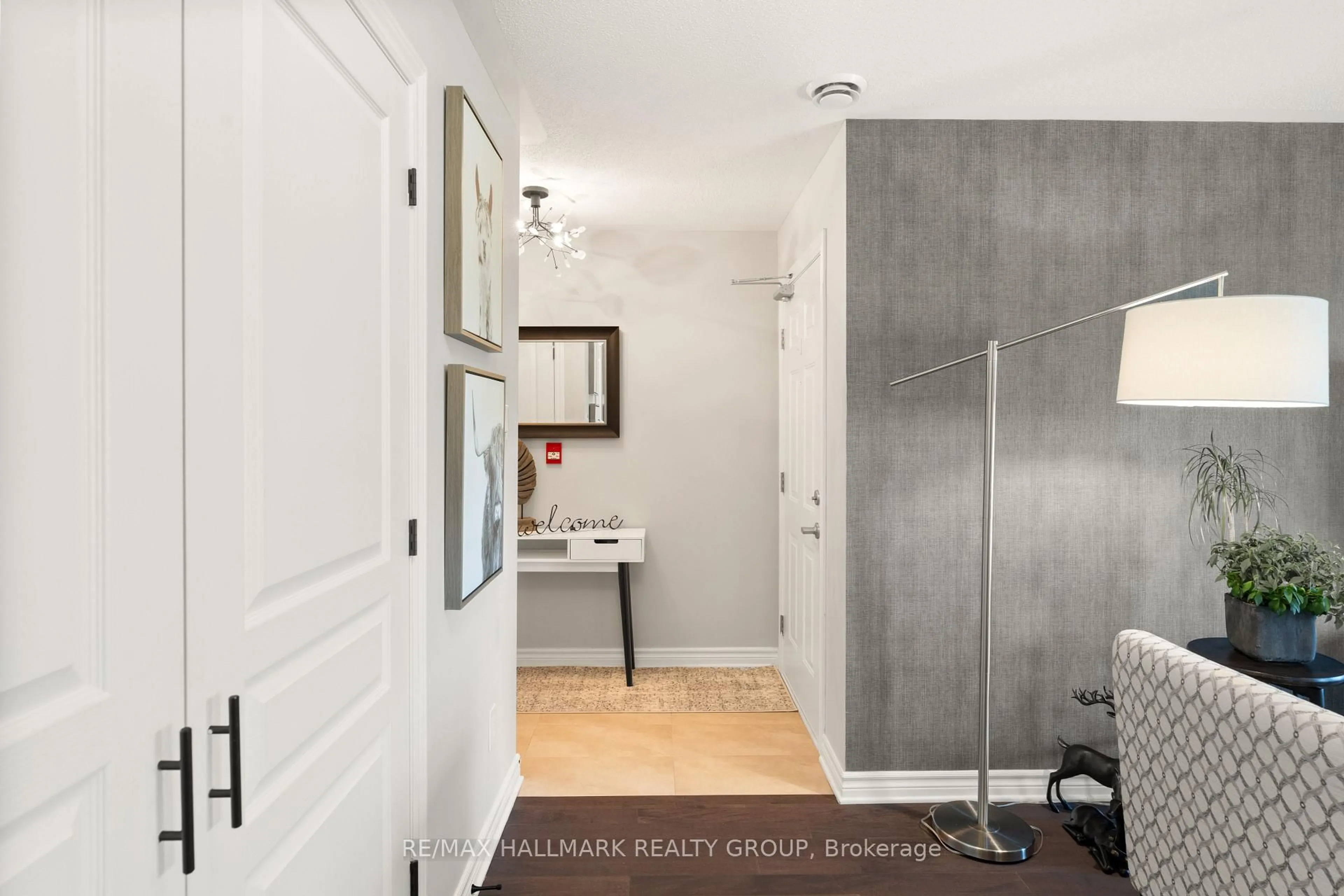 Indoor entryway for 192 Springbeauty Ave #6, Ottawa Ontario K2J 6B4