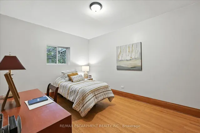 Additional property image - 36 Grosvenor Ave