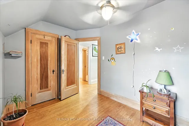 Additional property image - 36 Grosvenor Ave