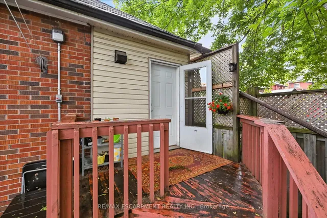 Additional property image - 36 Grosvenor Ave