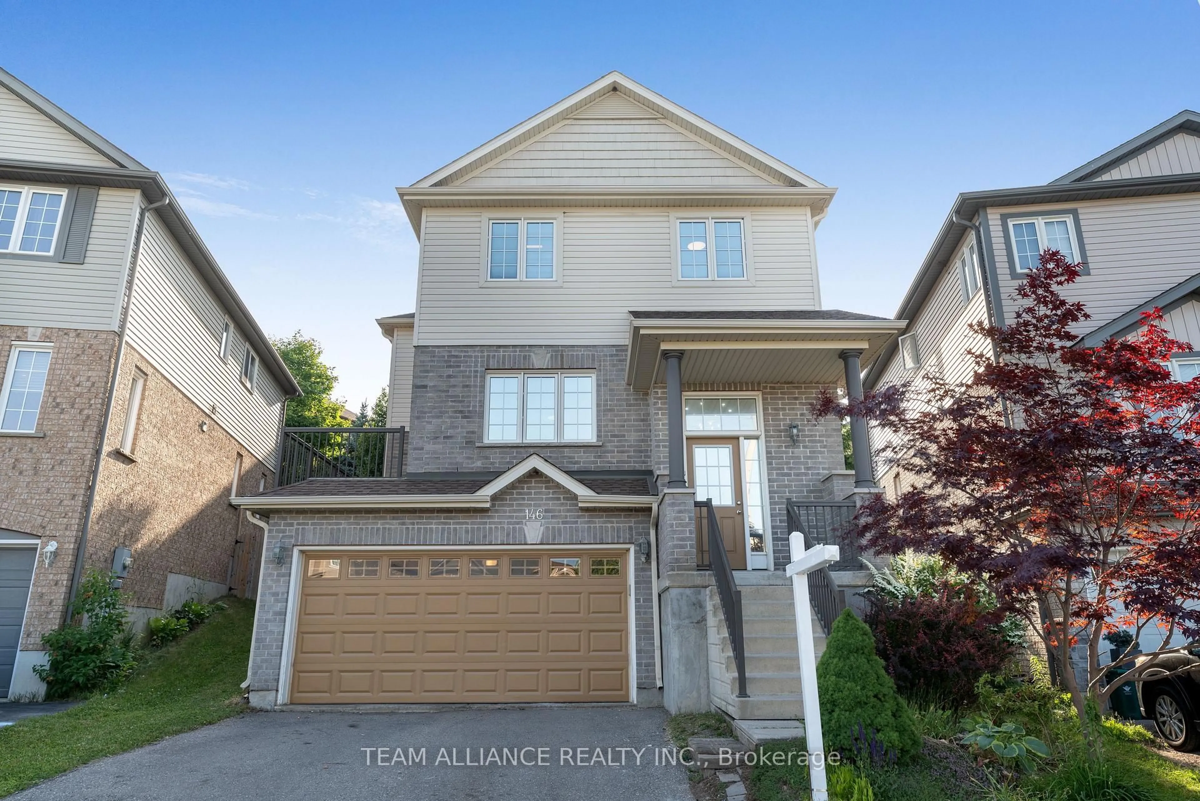 Home with vinyl exterior material, street for 146 Newcastle Dr, Kitchener Ontario N2R 1W4