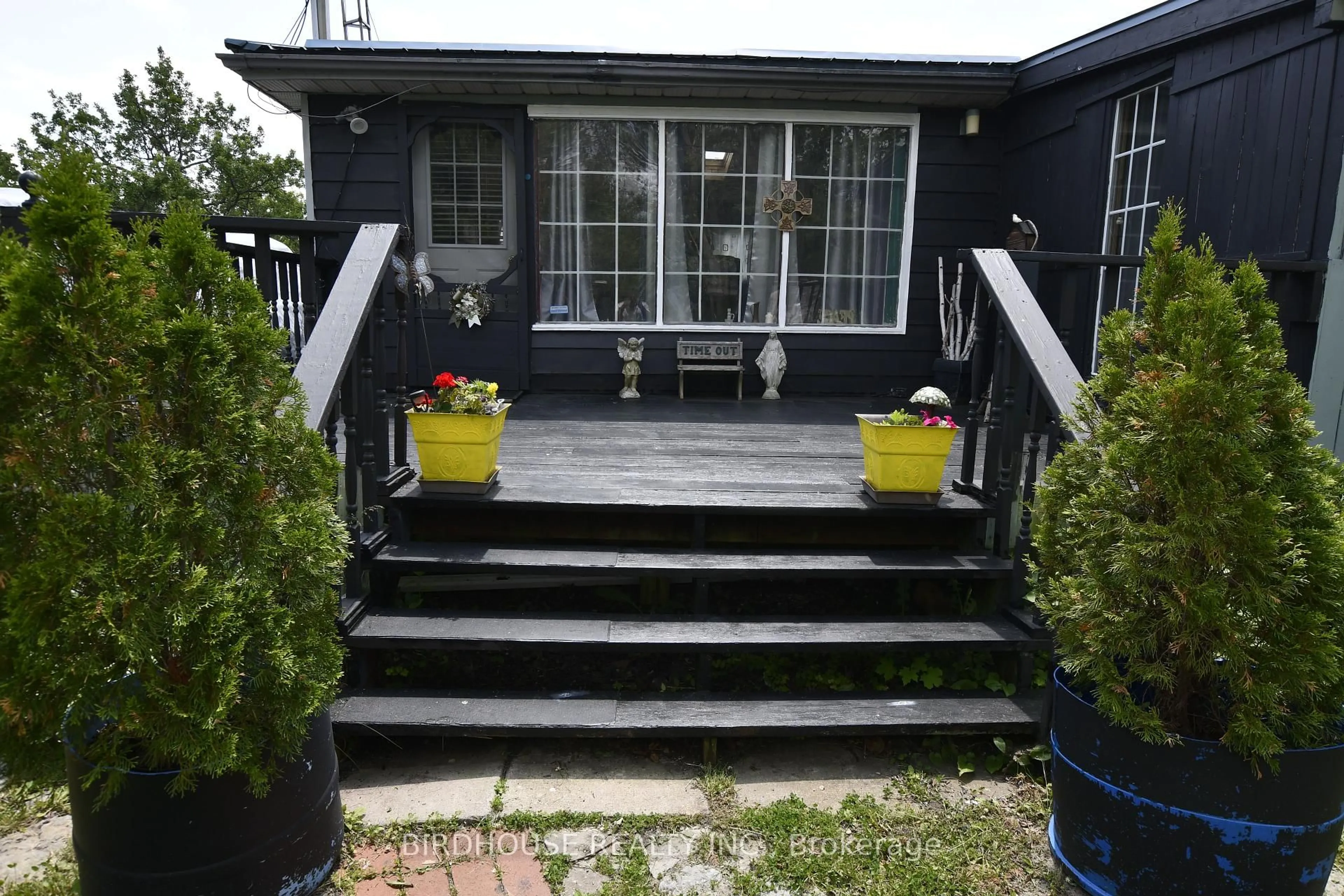 Patio, street for 296 County Road 8, Kawartha Lakes Ontario K0M 1N0