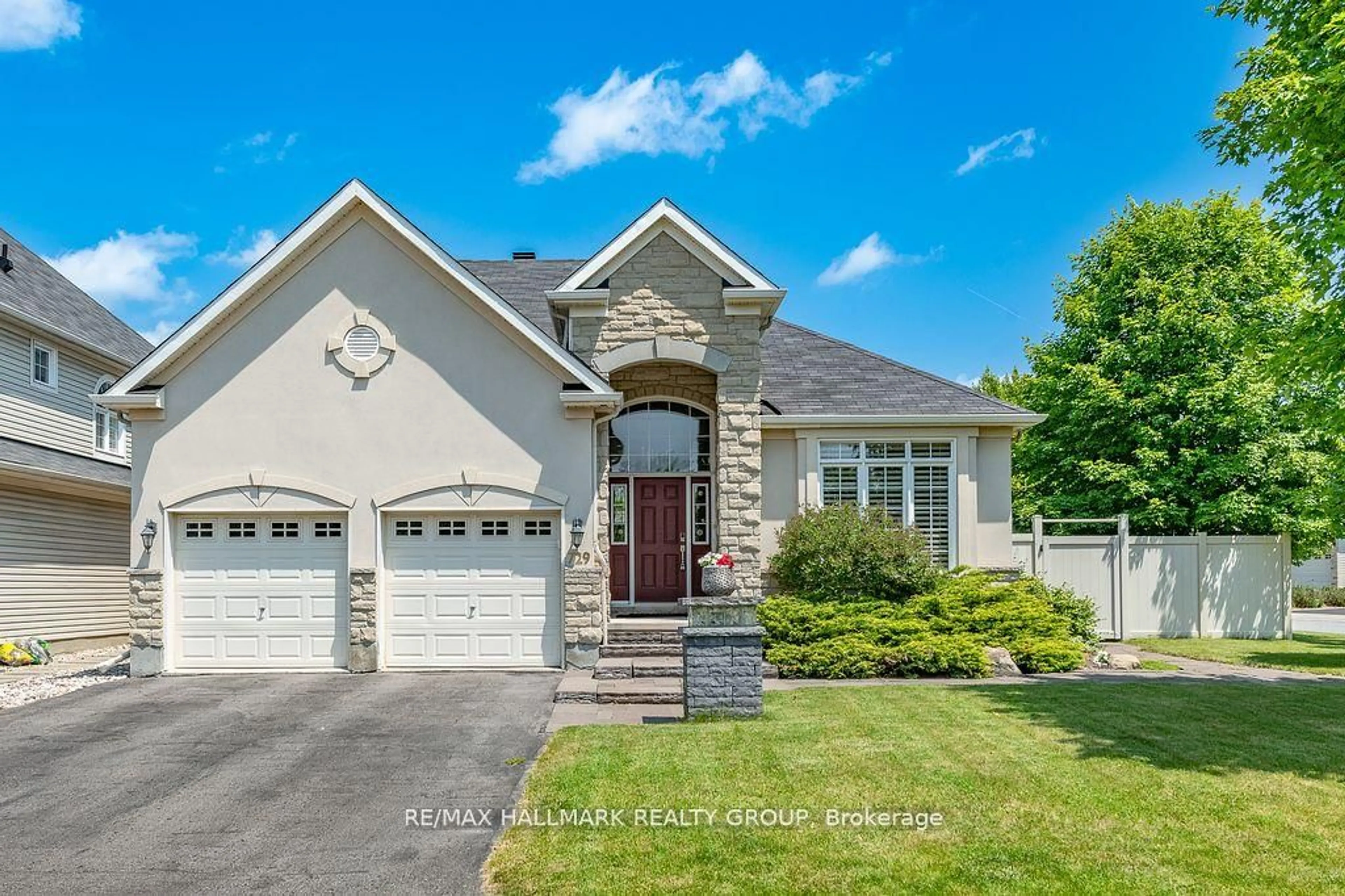 Home with brick exterior material, street for 729 KILBIRNIE Dr, Ottawa Ontario K2J 0M1
