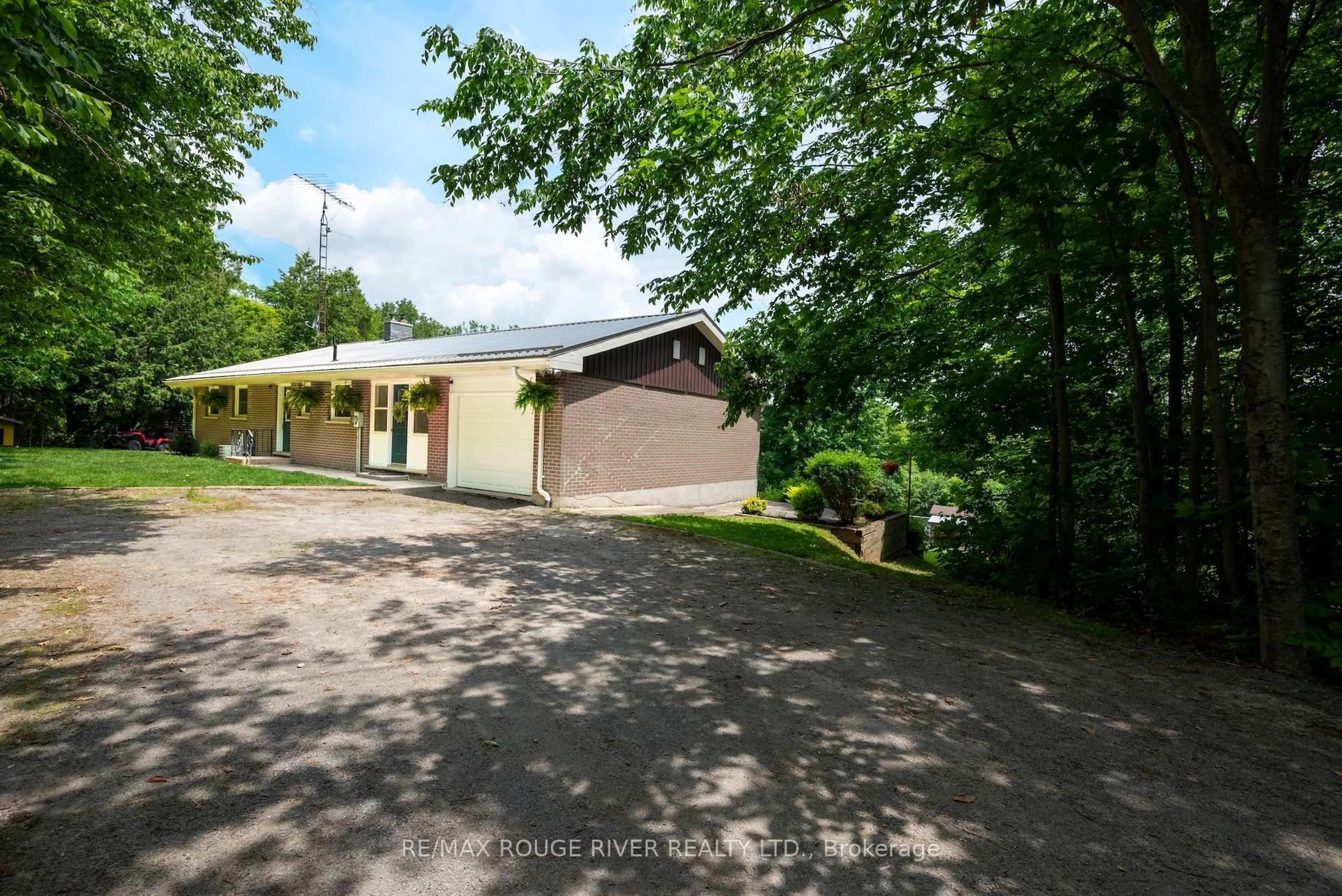 A pic from outside/outdoor area/front of a property/back of a property/a pic from drone, unknown for 363 Earl Rd, Hamilton Township Ontario K0K 2H0