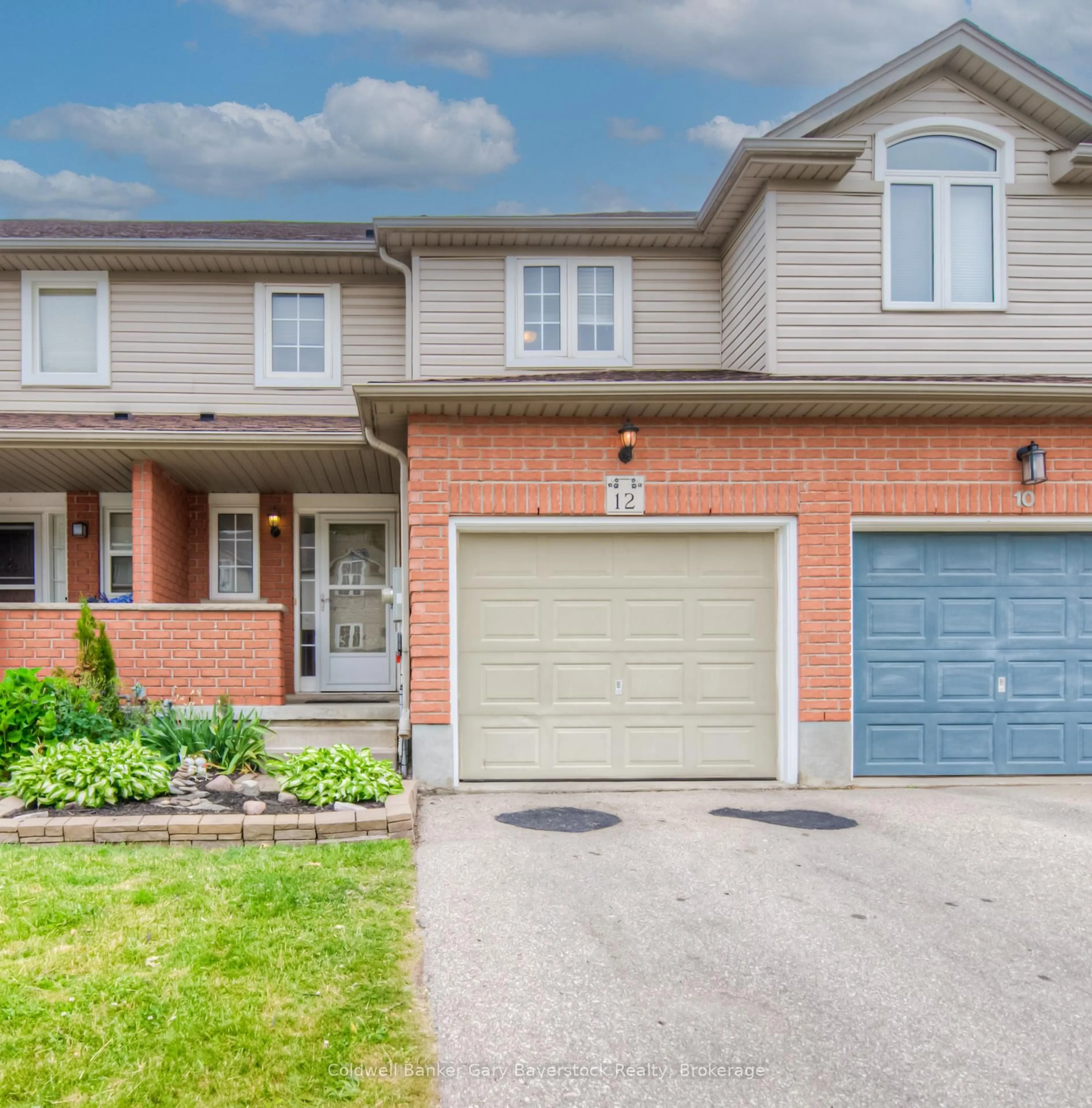 Home with brick exterior material, street for 12 Ferncliffe St, Cambridge Ontario N1T 2C8