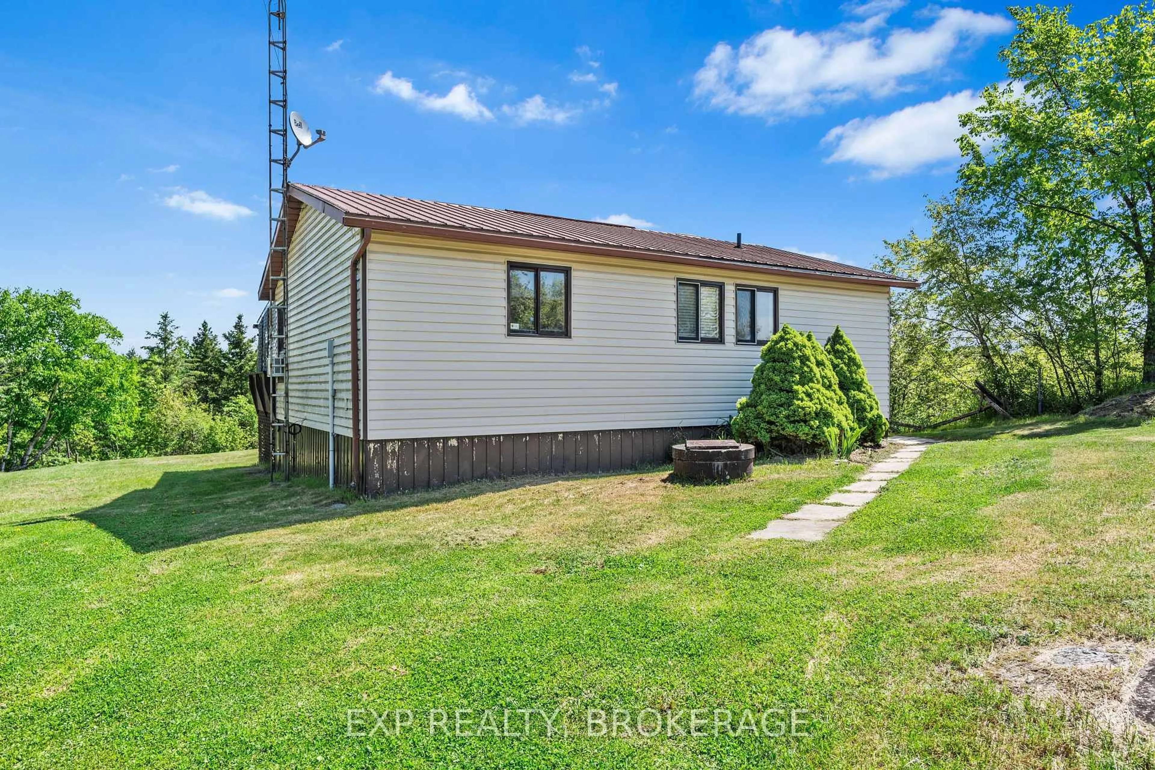 Unknown for 1944A-1944B FISH CREEK Rd, Tichborne Ontario K0H 2V0