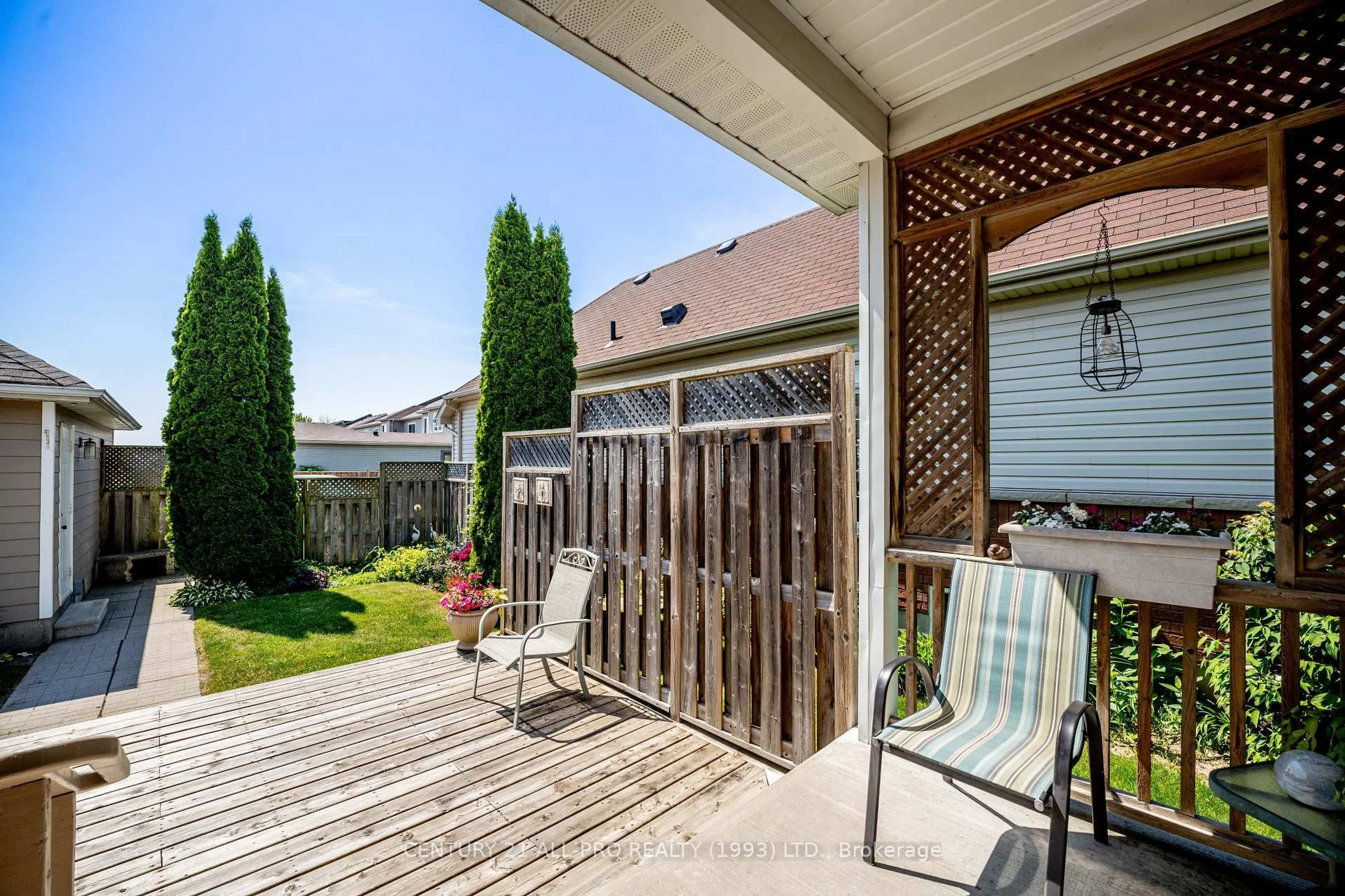 Patio, water/lake/river/ocean view for 745 Prince Of Wales Dr, Cobourg Ontario K9A 5X9