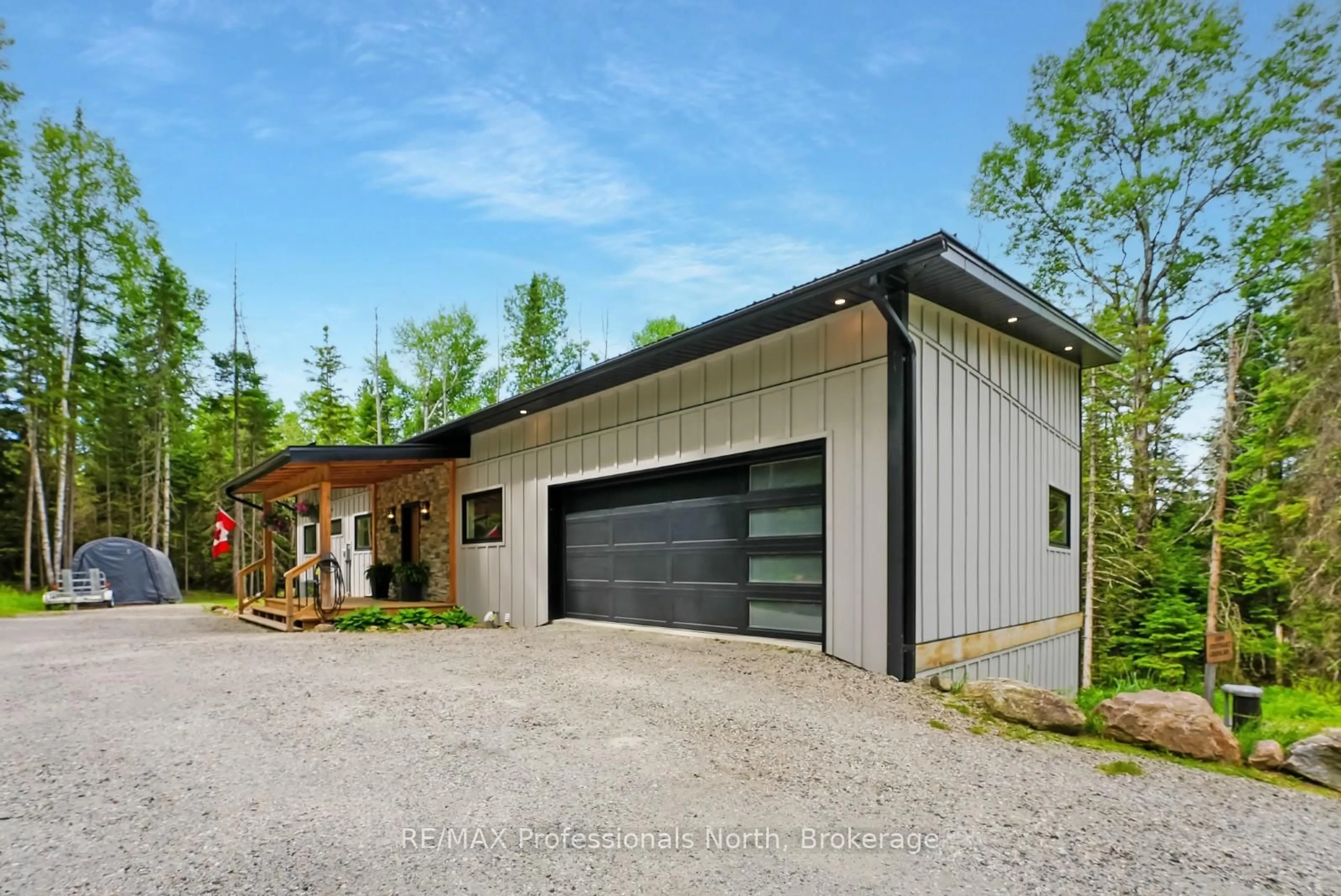 Indoor garage for 1086 Stothart Creek Rd, Dysart et al Ontario K0M 1S0