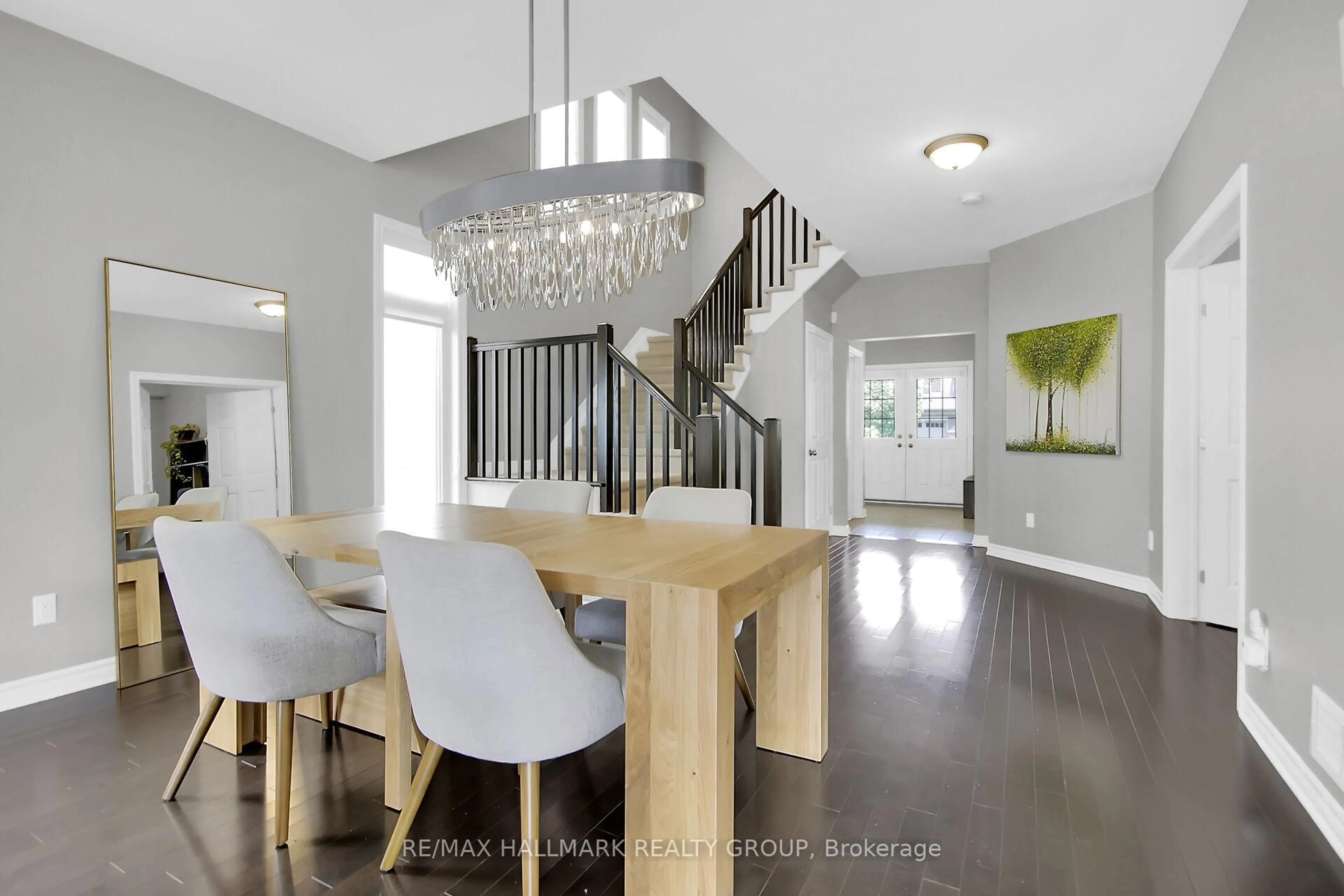Dining room, wood/laminate floor for 816 Slattery's Field St, Ottawa Ontario K1T 0J1