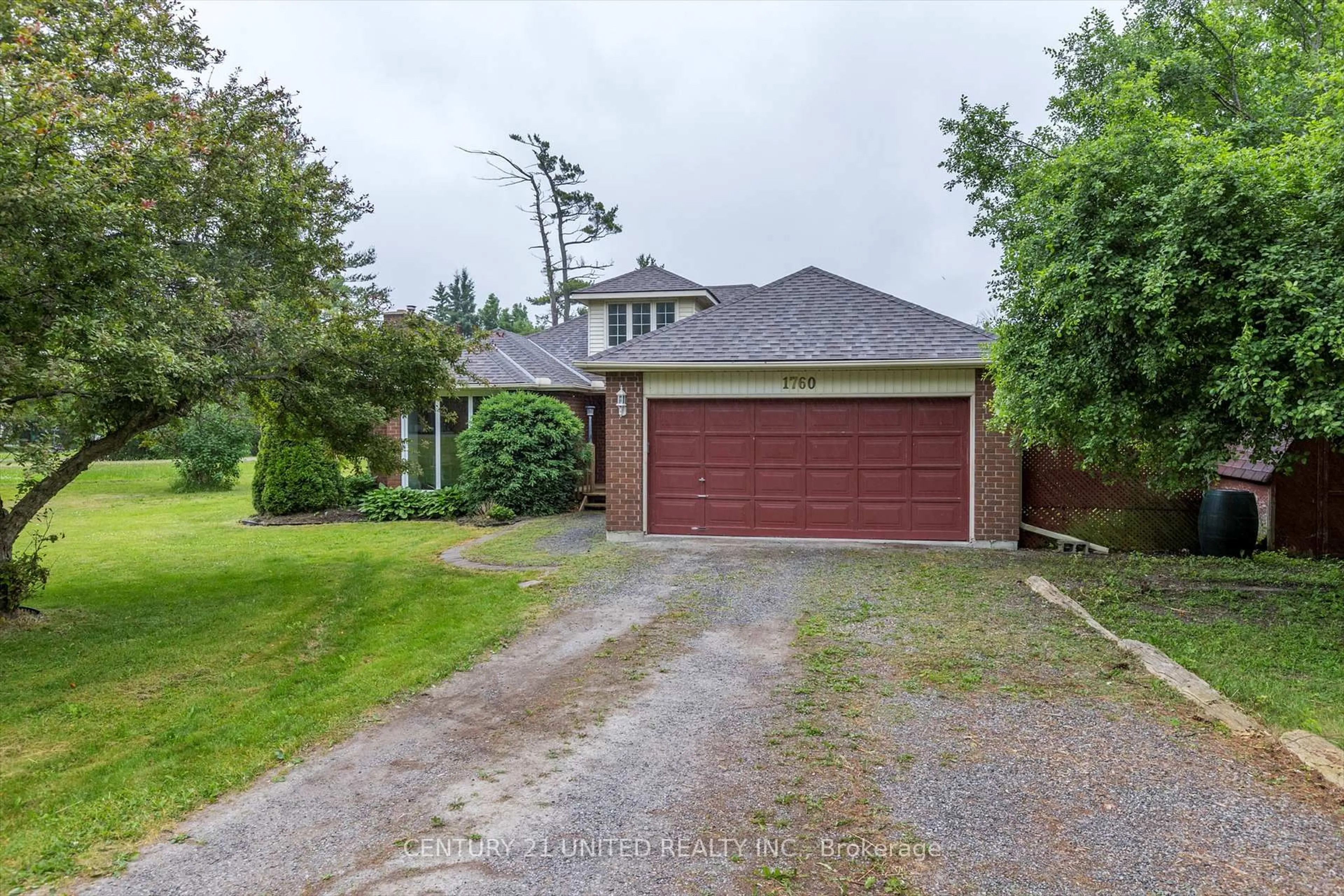 A pic from outside/outdoor area/front of a property/back of a property/a pic from drone, street for 1760 Traders Tr, Selwyn Ontario K9J 6X2