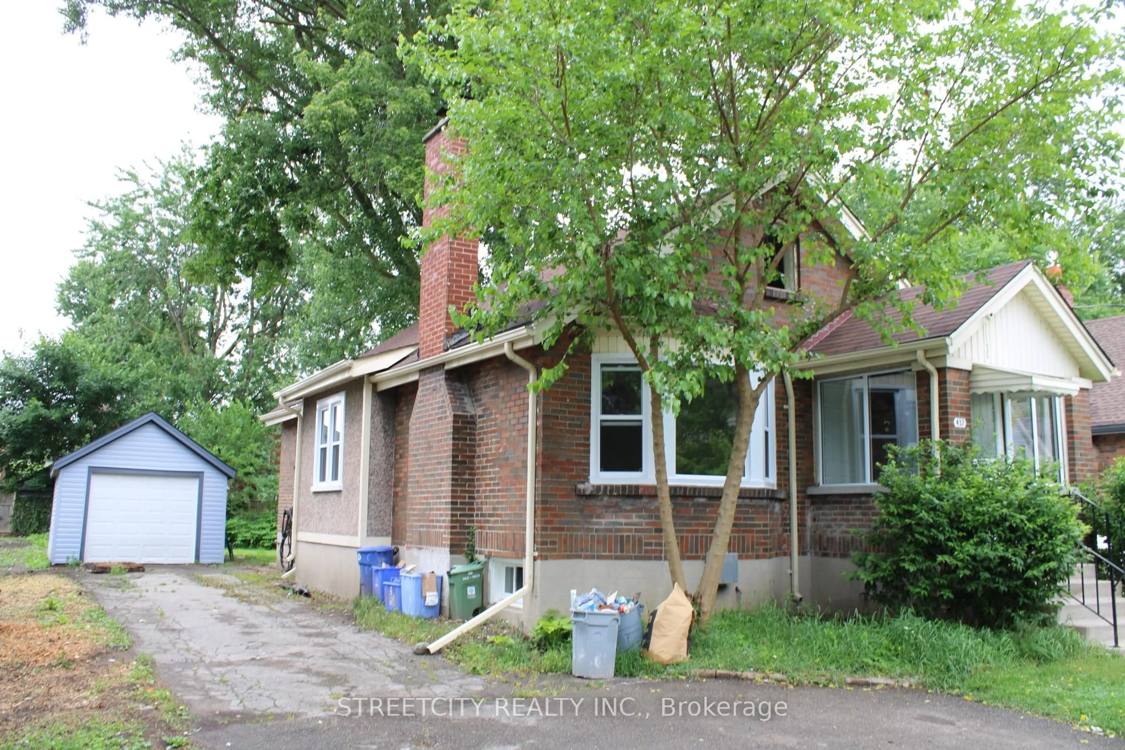 Home with brick exterior material, street for 437 Charlotte St, London East Ontario N5W 4A5