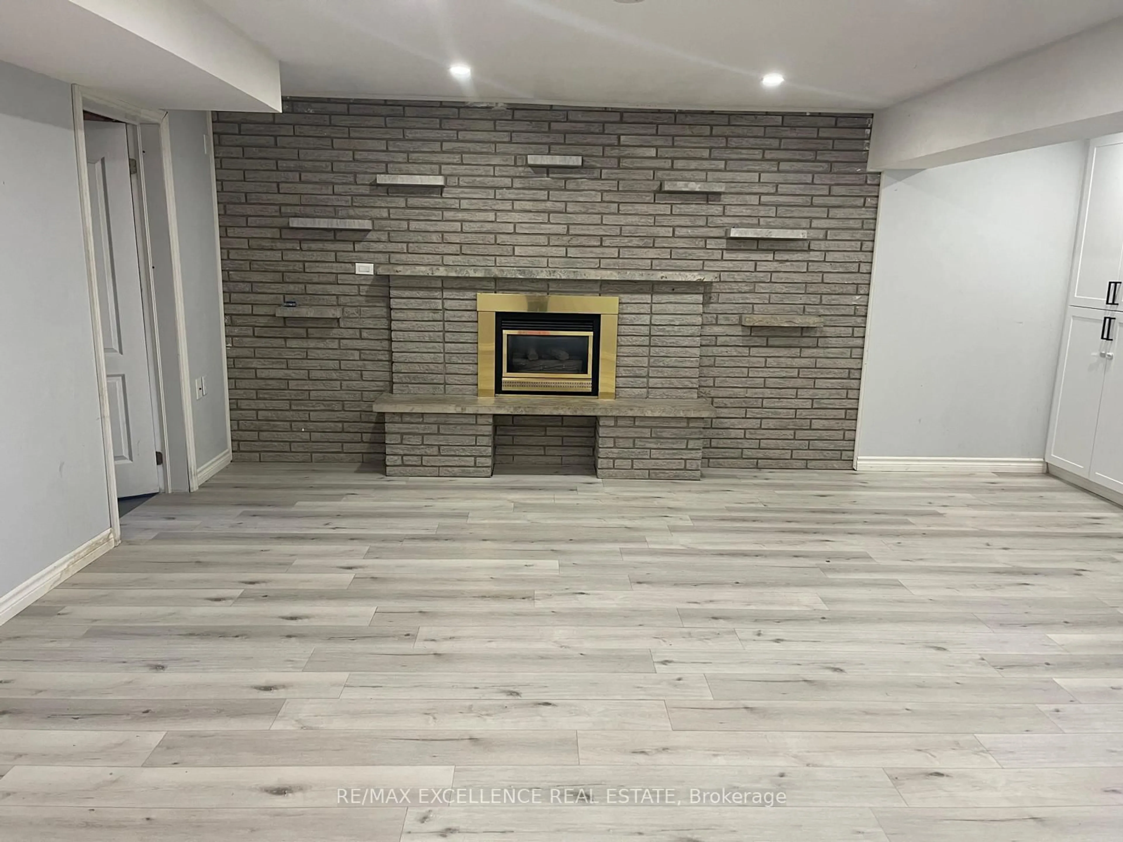 A pic of a room for 1595 BORDEN St, London East Ontario N5W 2P9