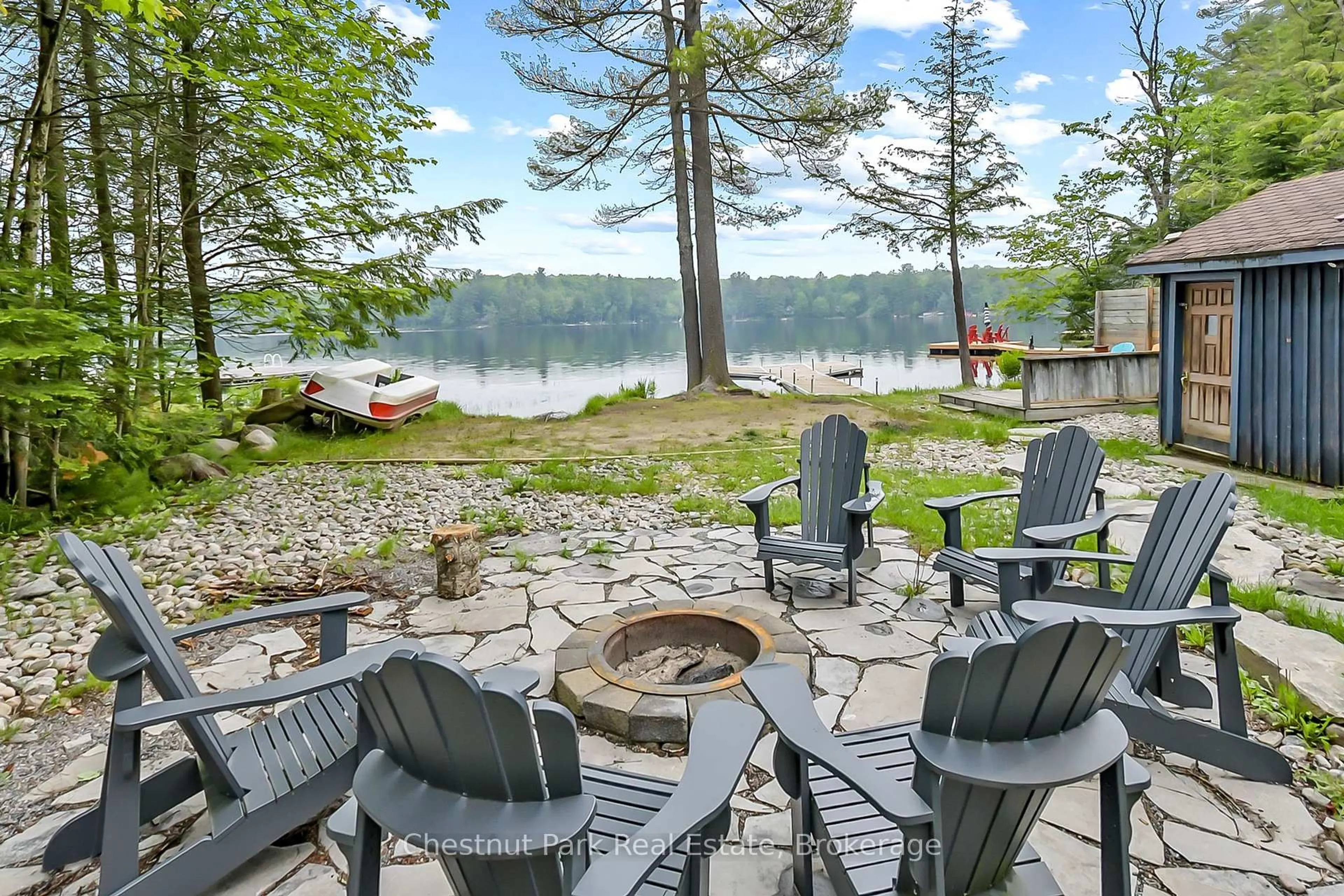 Patio, water/lake/river/ocean view for 1002 Leech Lake Point Rd, Bracebridge Ontario P1L 1X3
