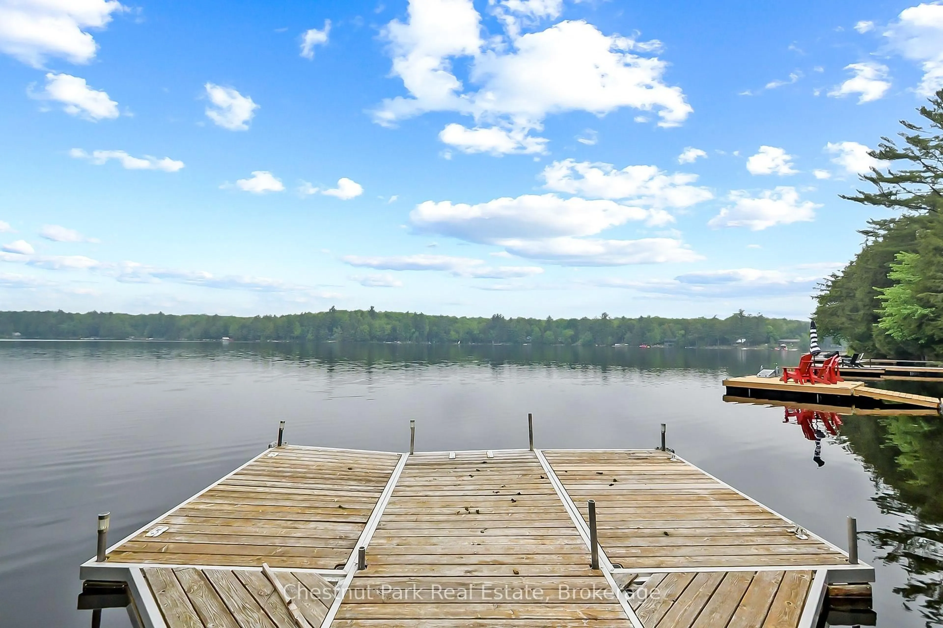Patio, water/lake/river/ocean view for 1002 Leech Lake Point Rd, Bracebridge Ontario P1L 1X3