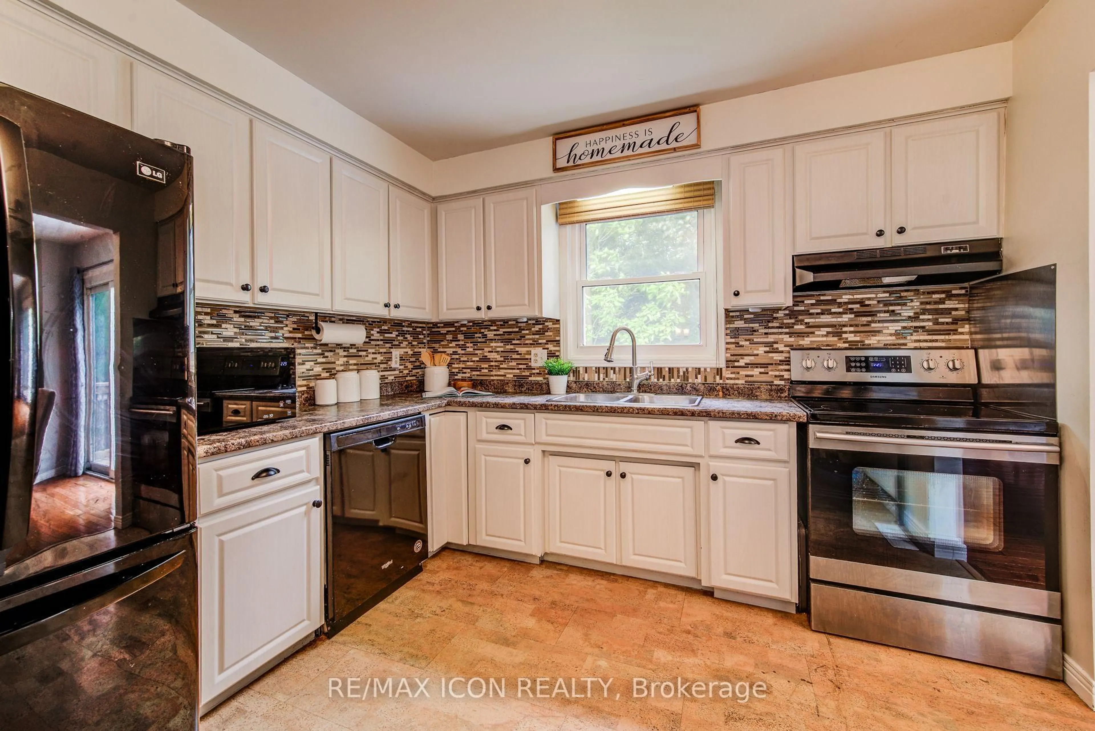 Standard kitchen, ceramic/tile floor for 156 MARKSAM Rd, Guelph Ontario N1H 6T6