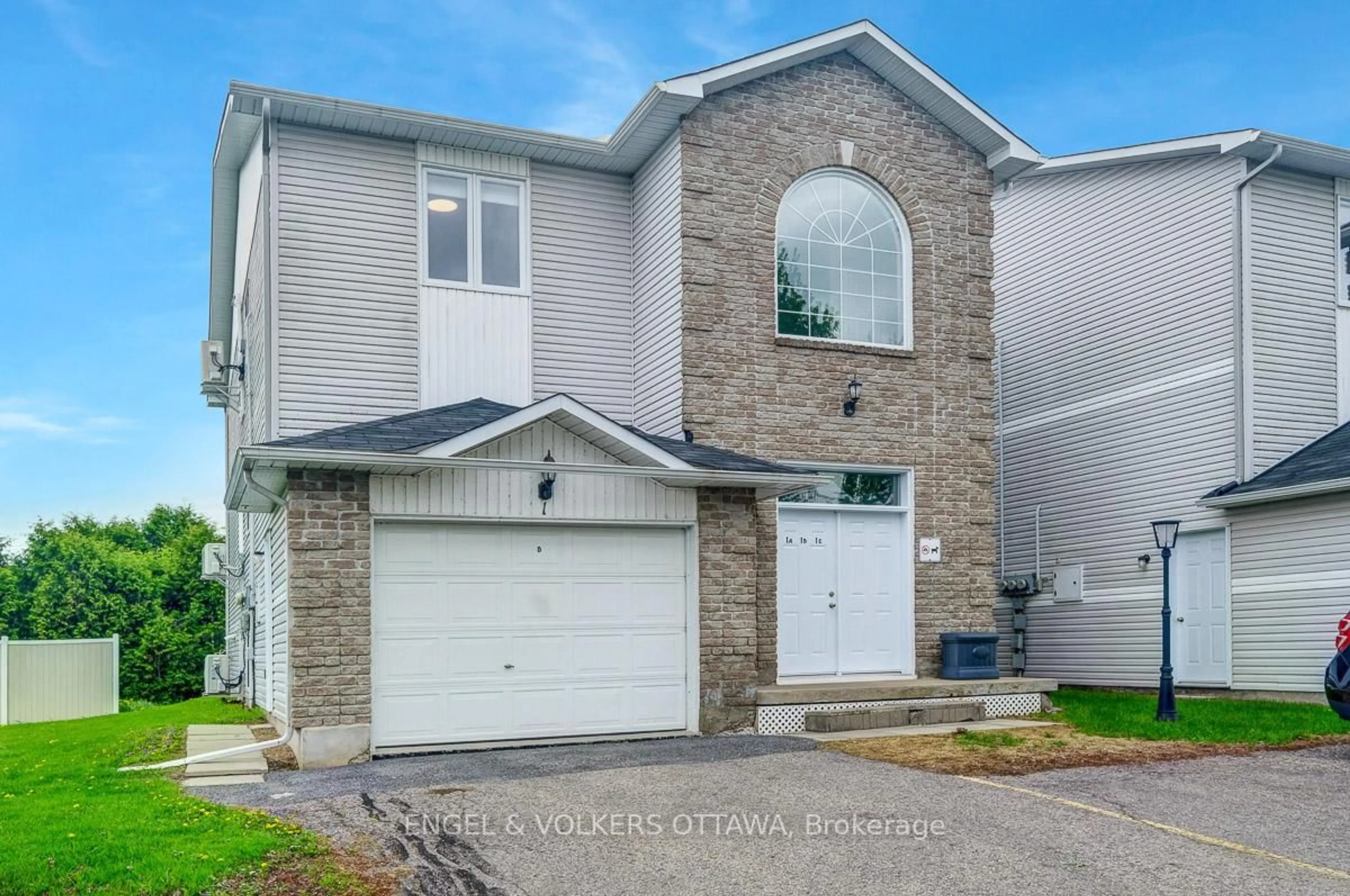 Unknown for 75 Lapointe Blvd #1A, Russell Ontario K0A 1W0