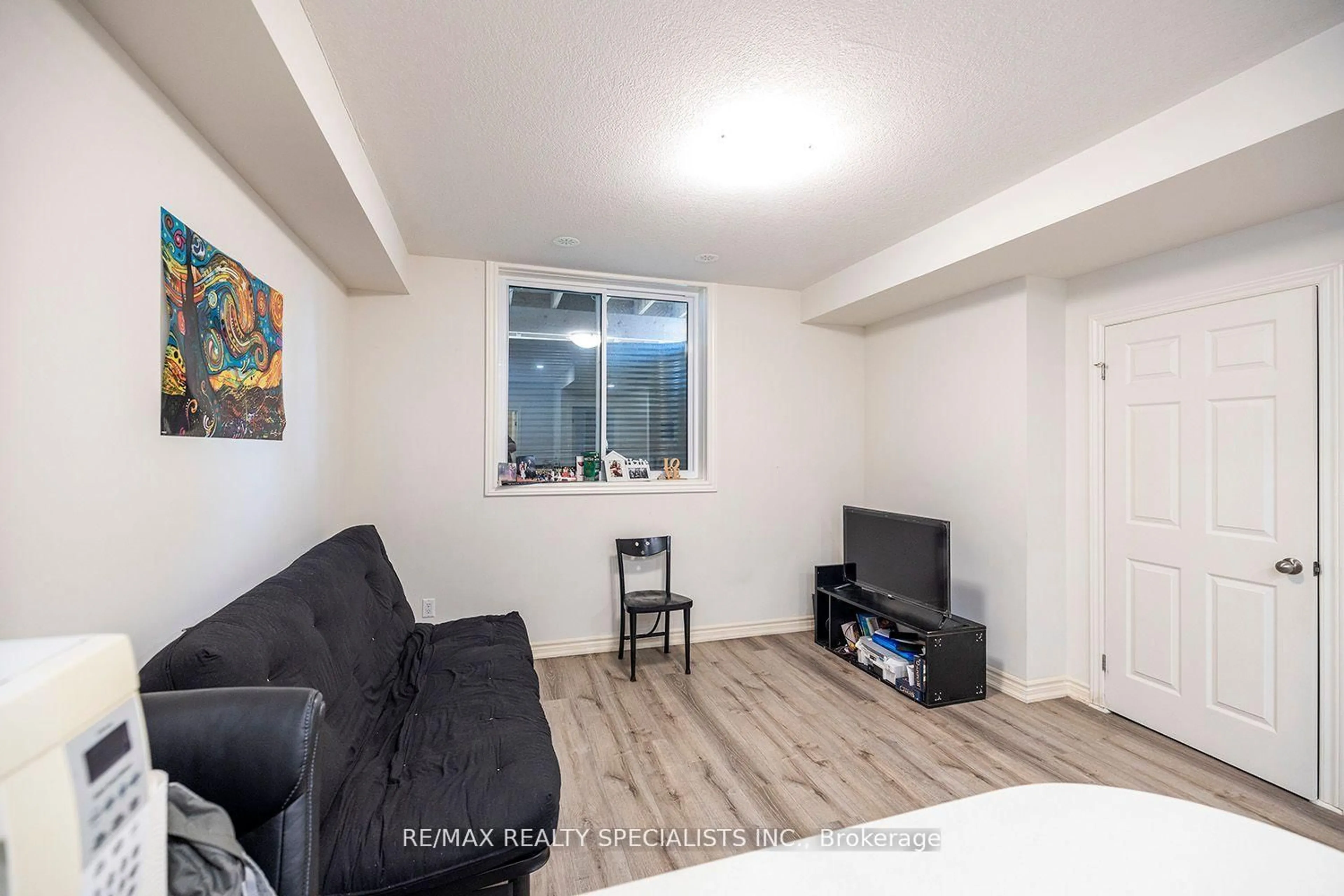 A pic of a room for 164 Heiman St #7A, Kitchener Ontario N2M 0B8