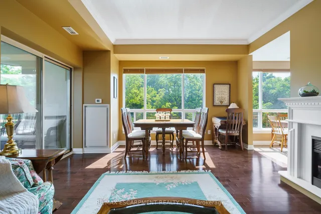 Additional property image - 4000 Creekside Dr Unit 405