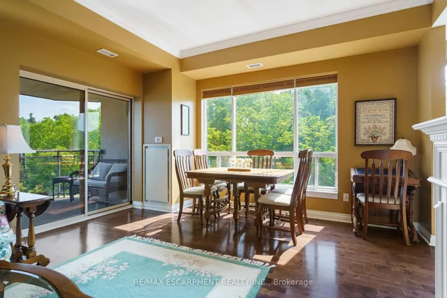 Additional property image - 4000 Creekside Dr Unit 405