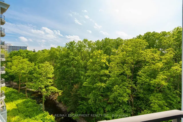 Additional property image - 4000 Creekside Dr Unit 405