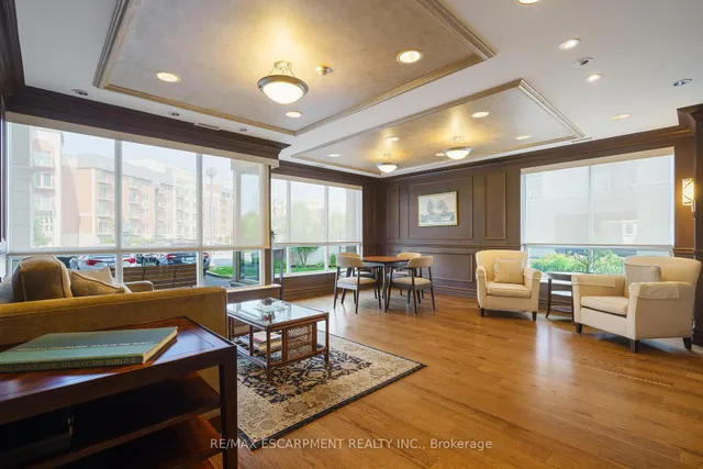 Additional property image - 4000 Creekside Dr Unit 405