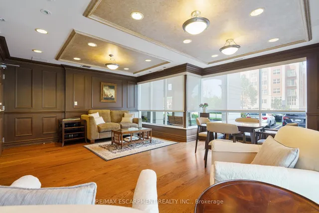 Additional property image - 4000 Creekside Dr Unit 405