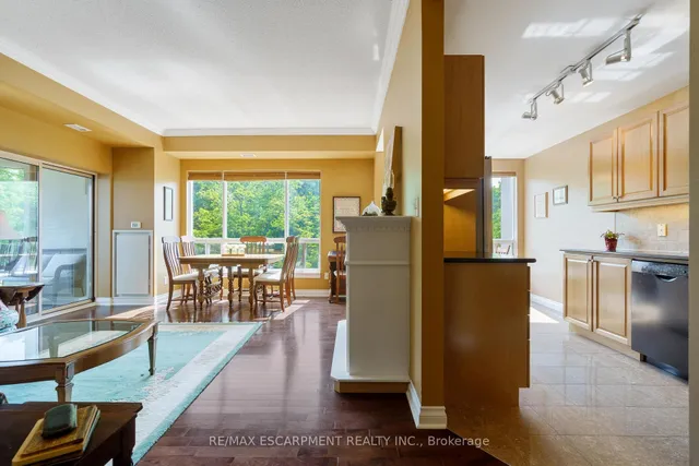 Additional property image - 4000 Creekside Dr Unit 405