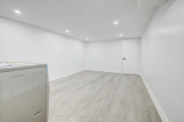 Additional image 8 of 111 Durham Rd
