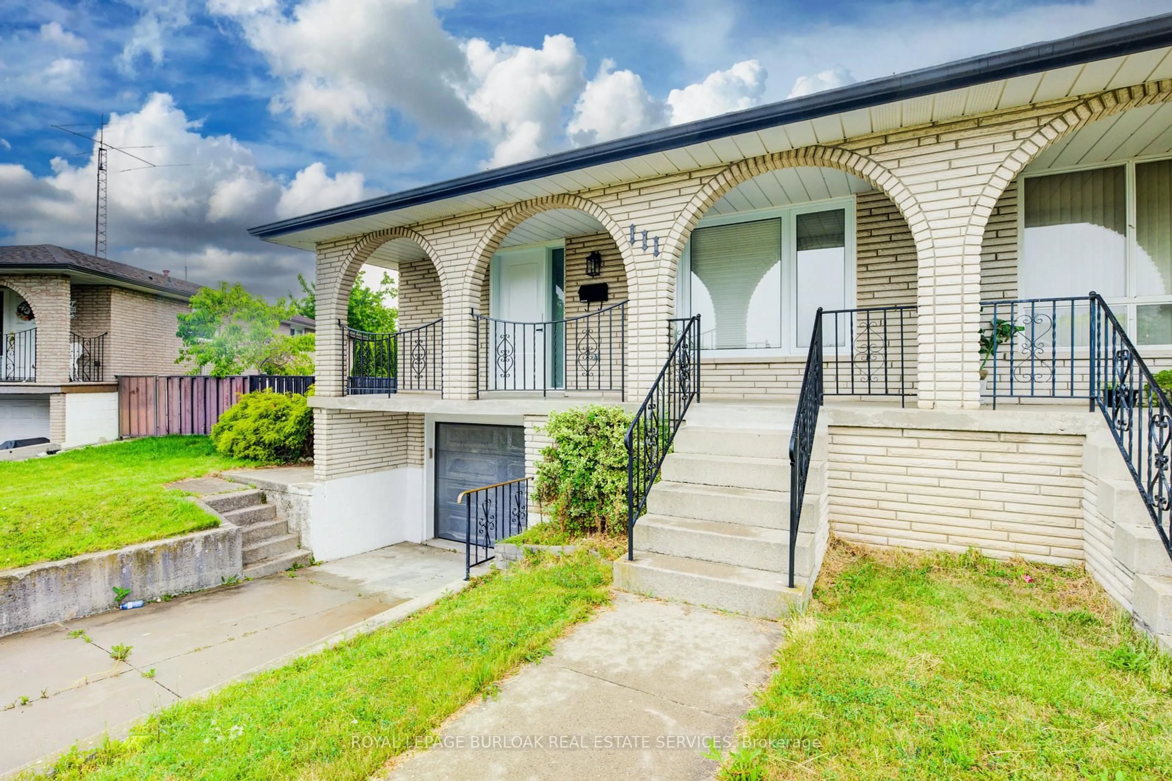 Unknown for 111 Durham Rd, Hamilton Ontario L8E 3M4