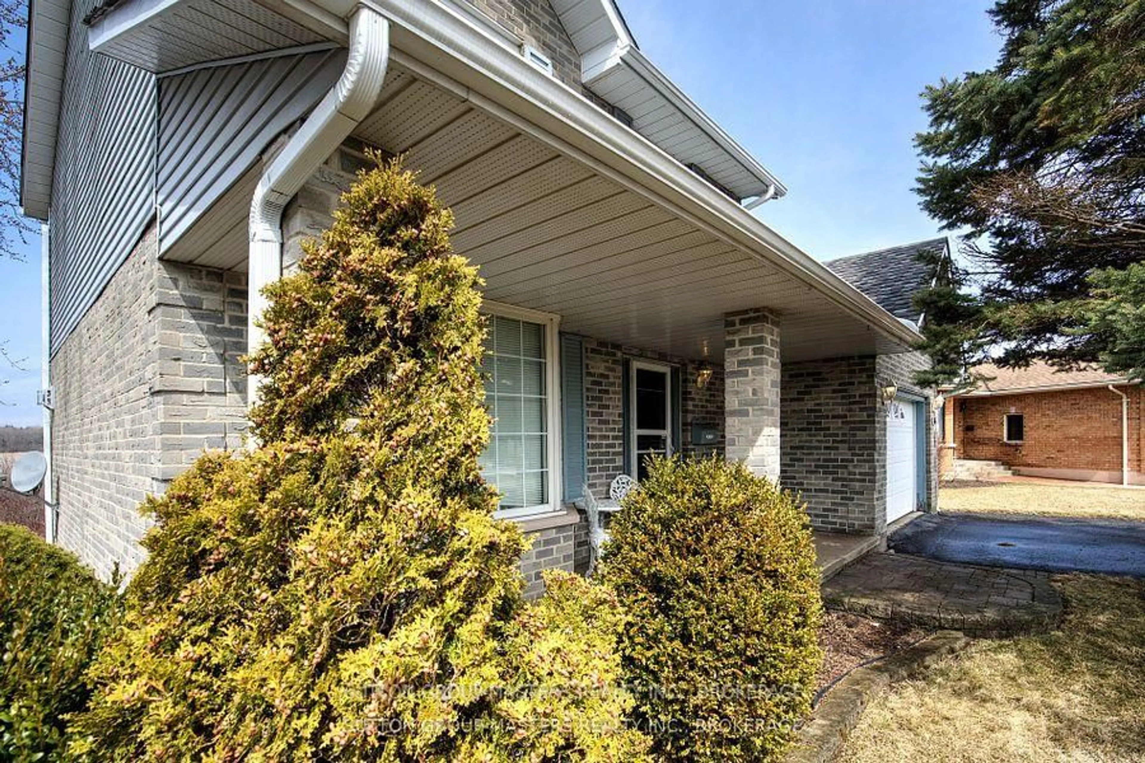 Home with vinyl exterior material, street for 681 Rivermeade Ave, Kingston Ontario K7M 7Z7