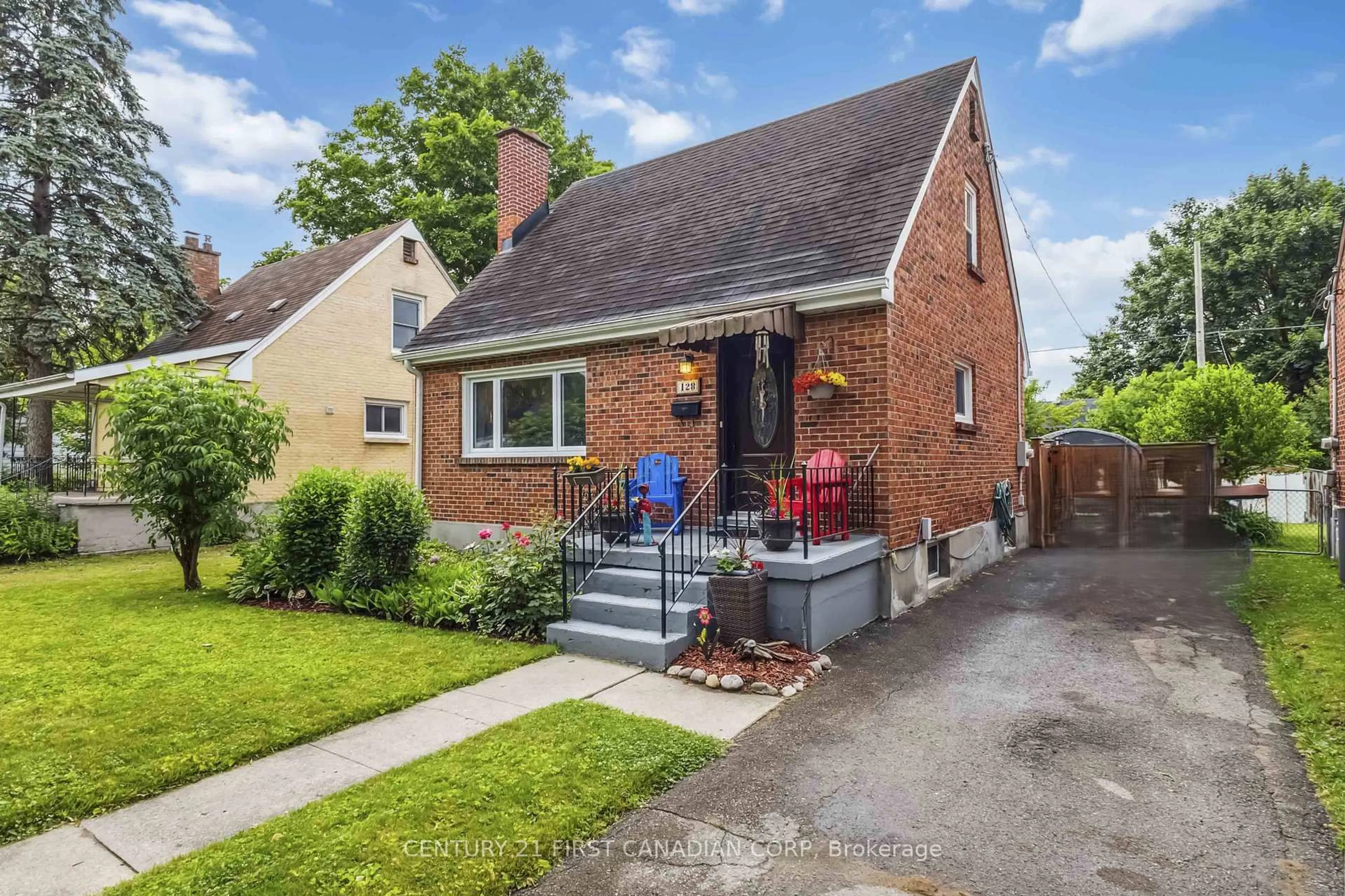 Home with brick exterior material, street for 128 EMPRESS Ave, London North Ontario N6H 1N3