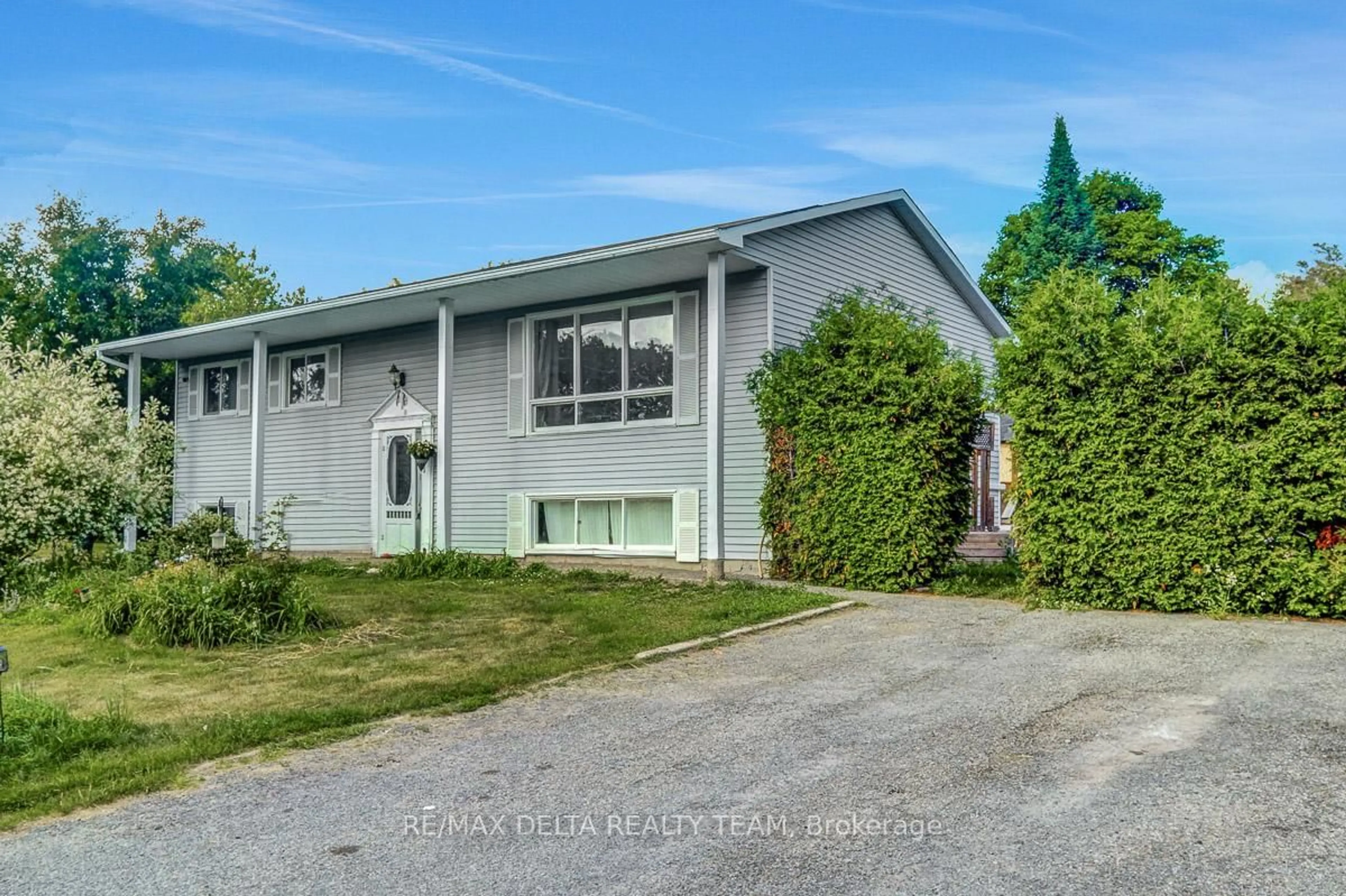 A pic from outside/outdoor area/front of a property/back of a property/a pic from drone, street for 3333 White Spruce, Osgoode Ontario K0A 2W0