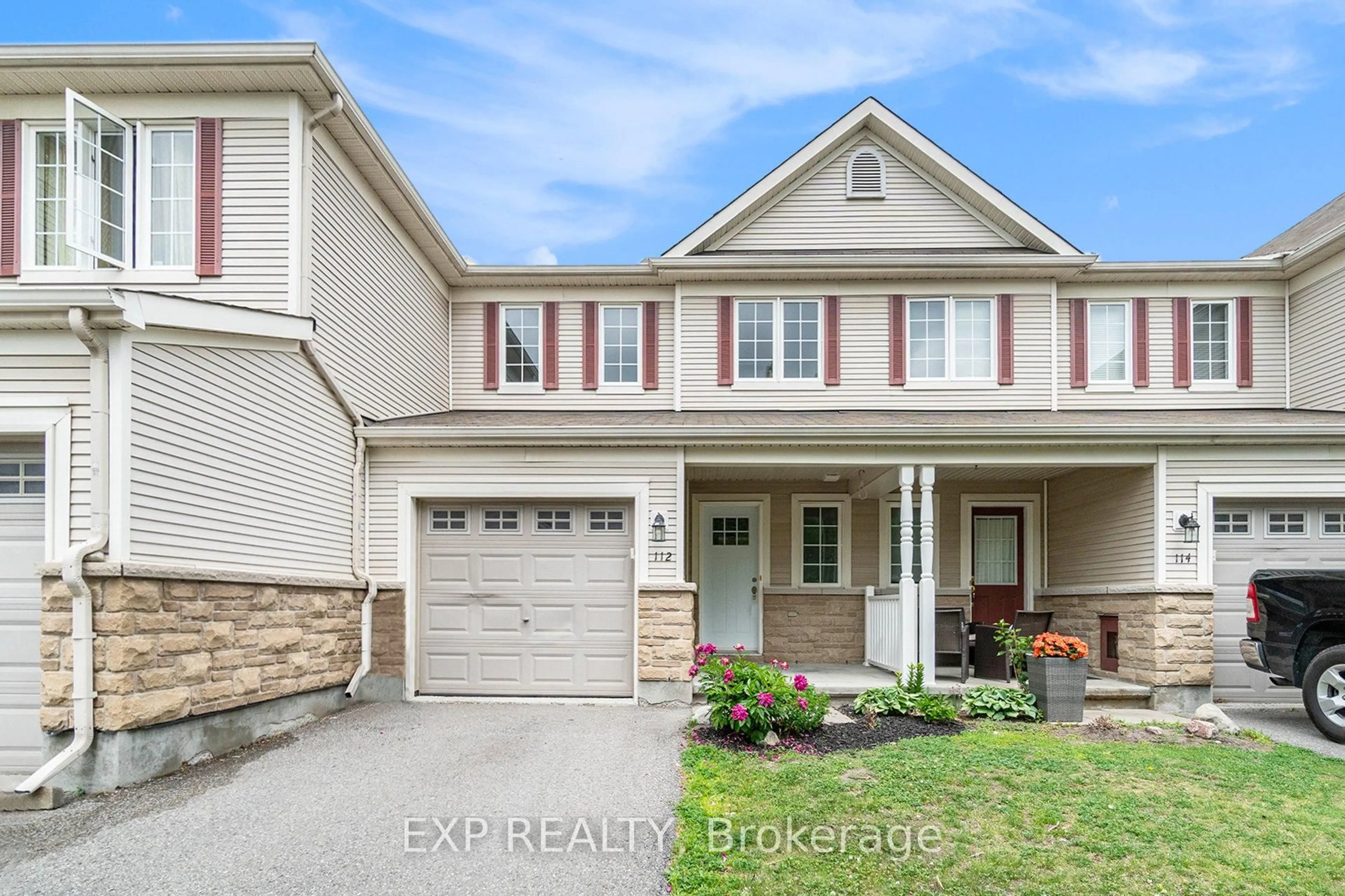 Unknown for 112 Braddock Private, Ottawa Ontario K2J 0E7