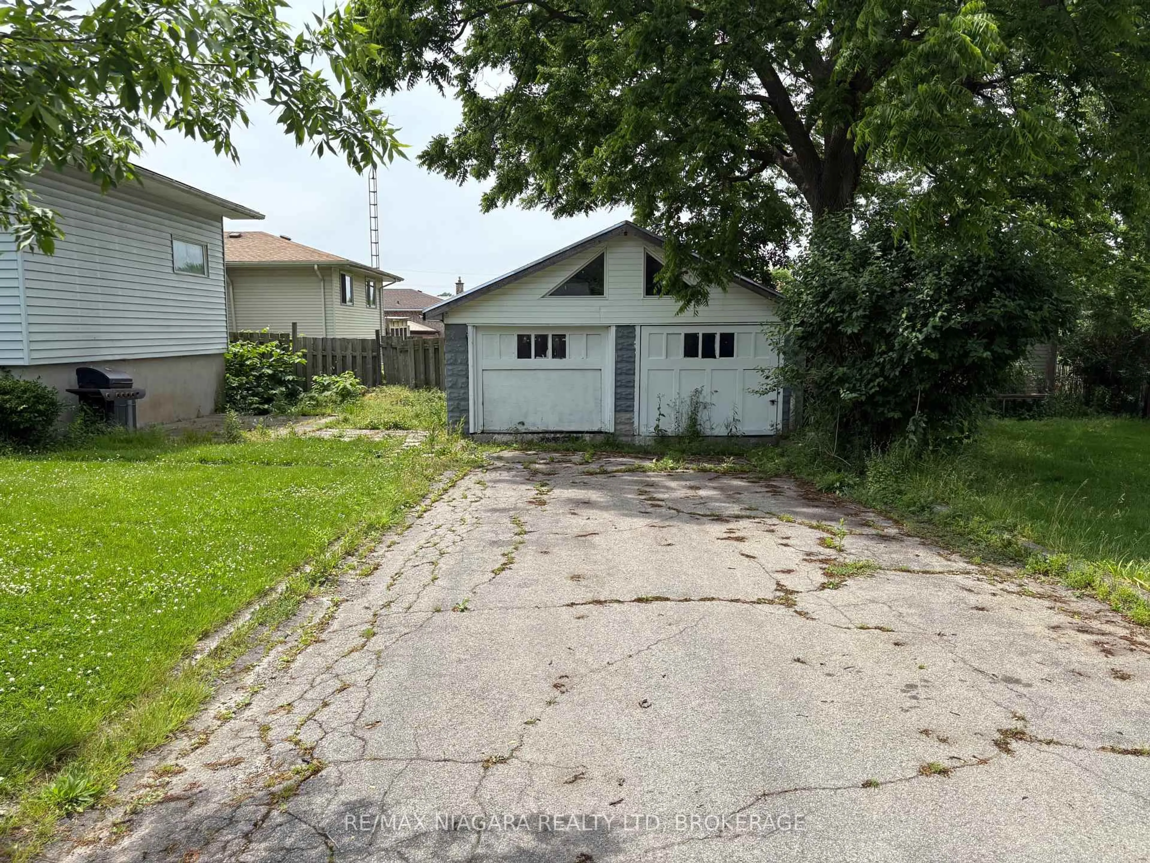 Shed for 3796 Dominion Rd, Fort Erie Ontario L0S 1N0