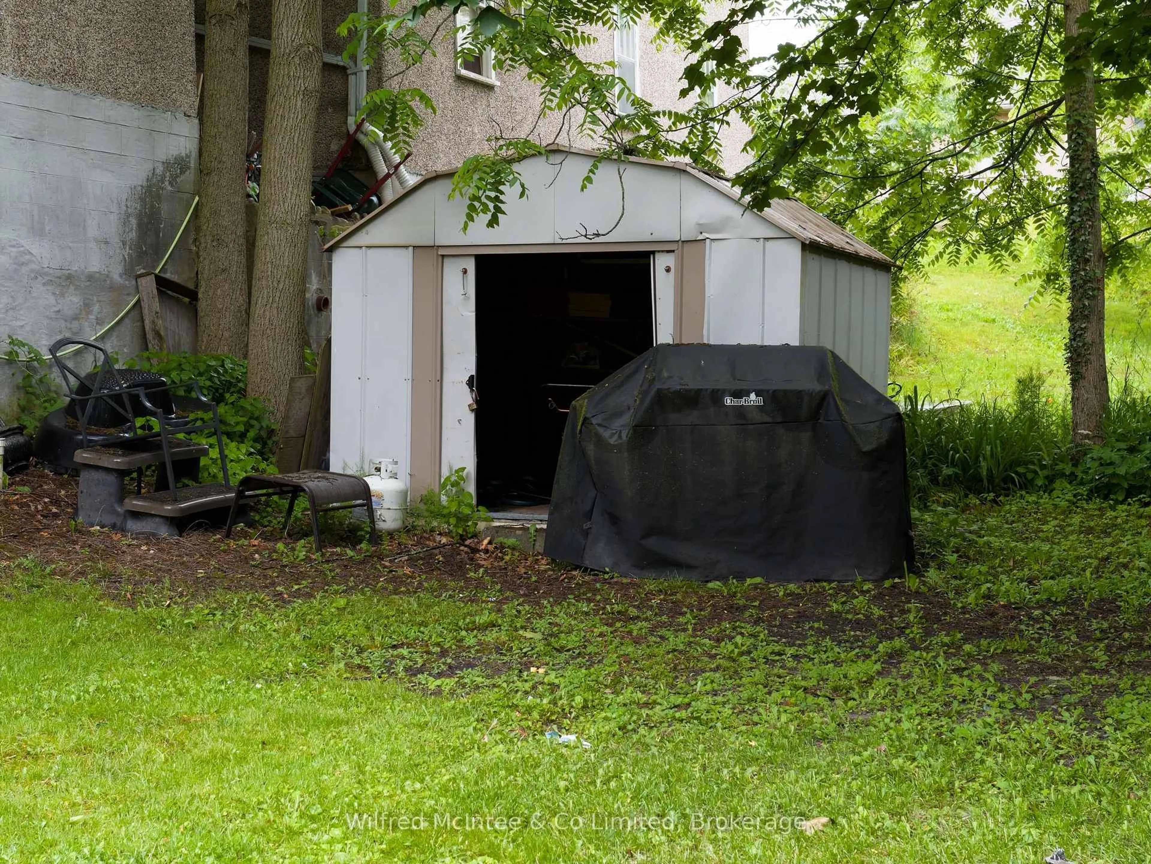 Shed for 304 Napier St, Brockton Ontario N0G 2V0
