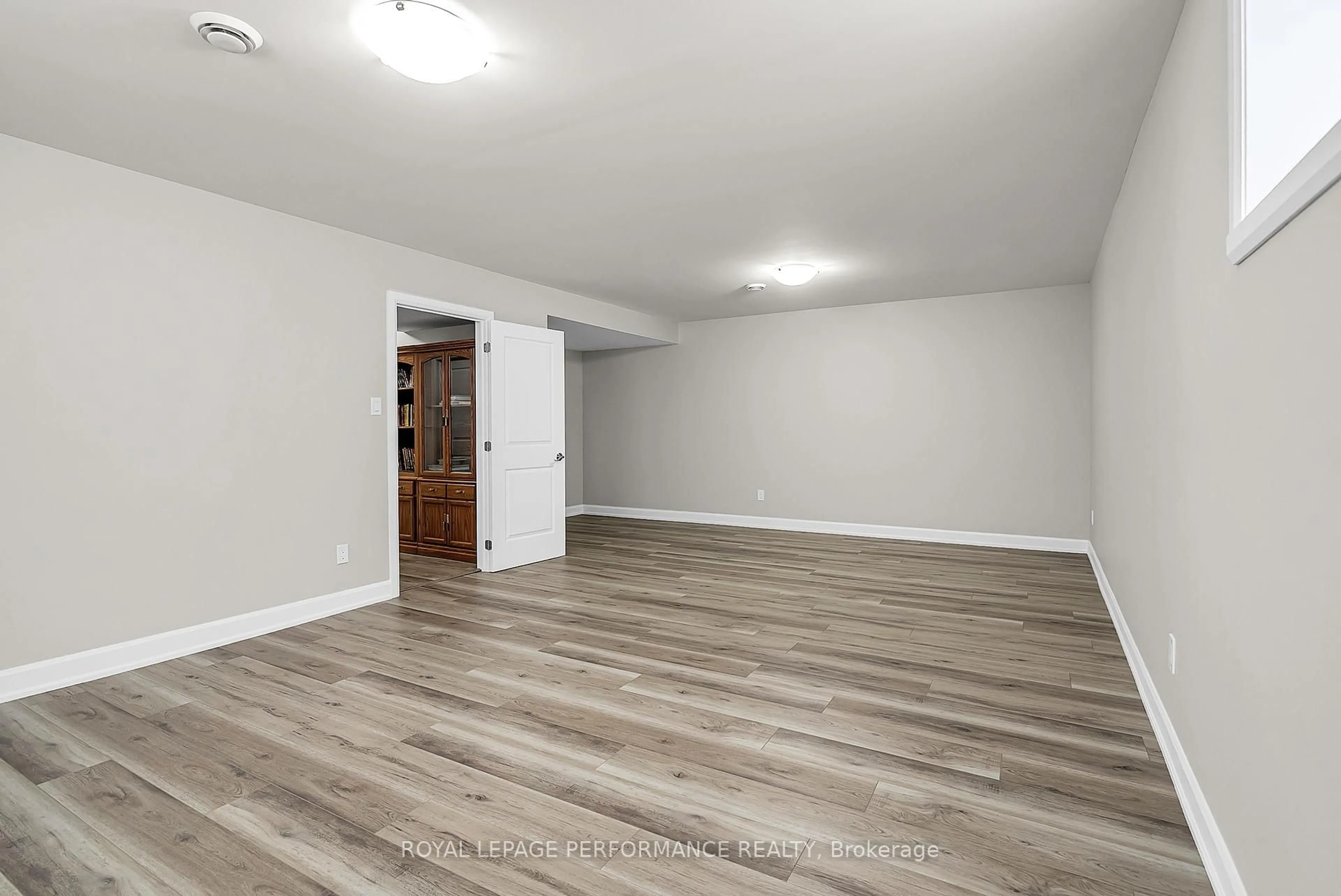 A pic of a room for 350 Tollgate Rd, Cornwall Ontario K6H 5R6