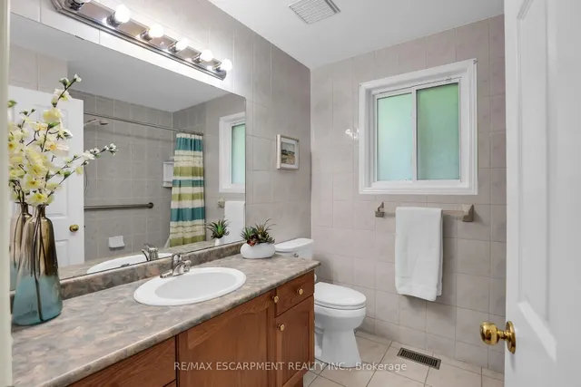 Additional property image - 68 Hillcroft Dr