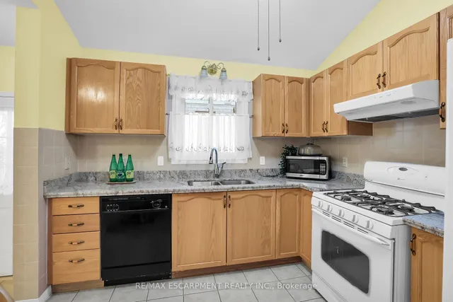 Additional property image - 68 Hillcroft Dr
